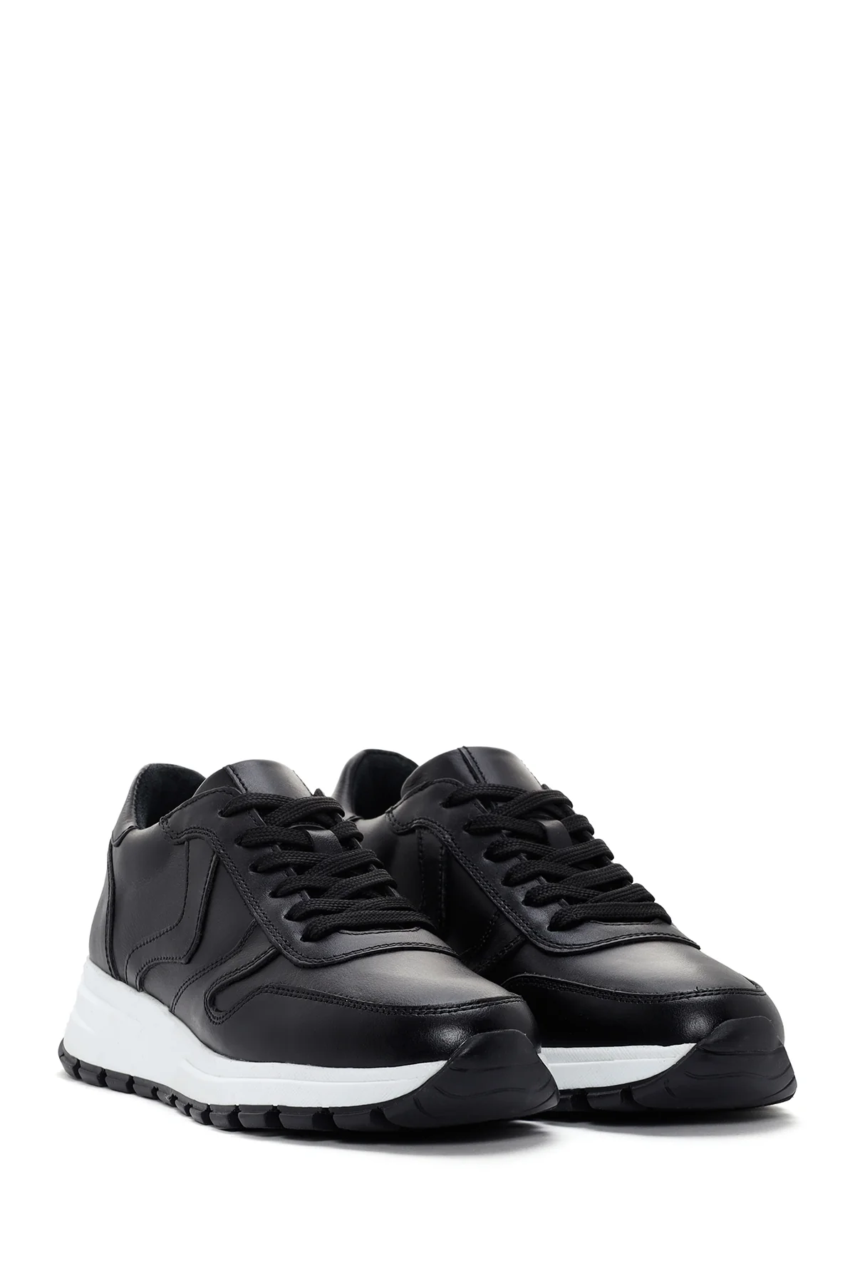 Kadın Siyah Kalın Tabanlı Deri Sneaker - Image 3