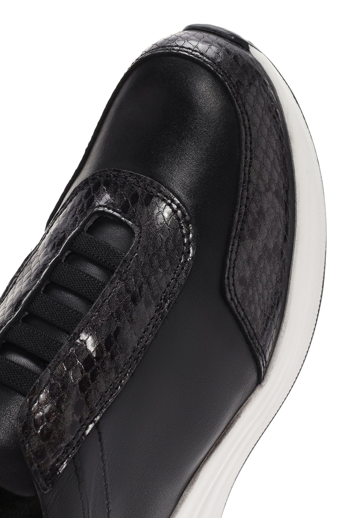 Kadın Siyah Kalın Tabanlı Deri Sneaker - Image 10