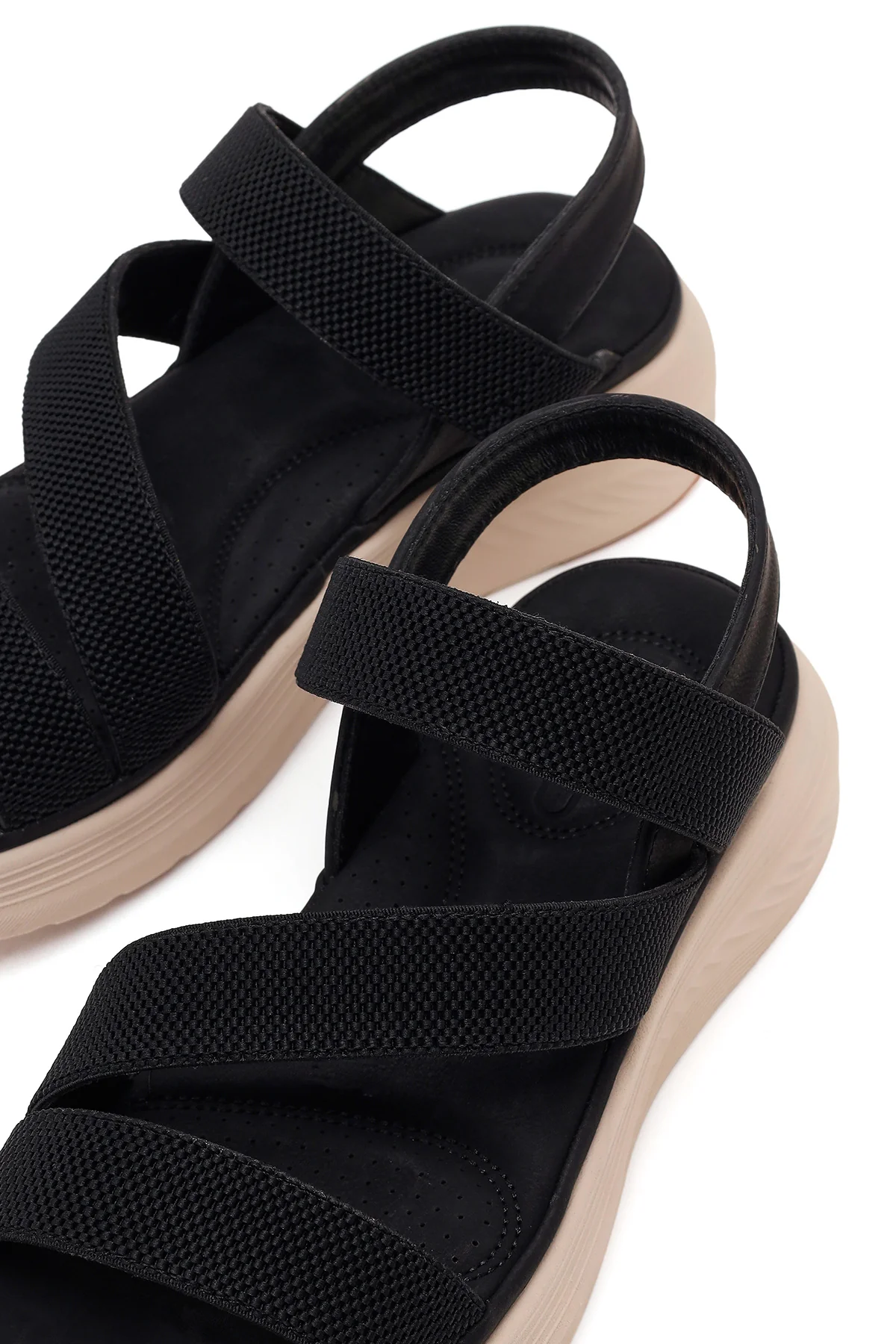 Kadın Siyah Kalın Tabanlı Kumaş Comfort Sandalet - Image 10