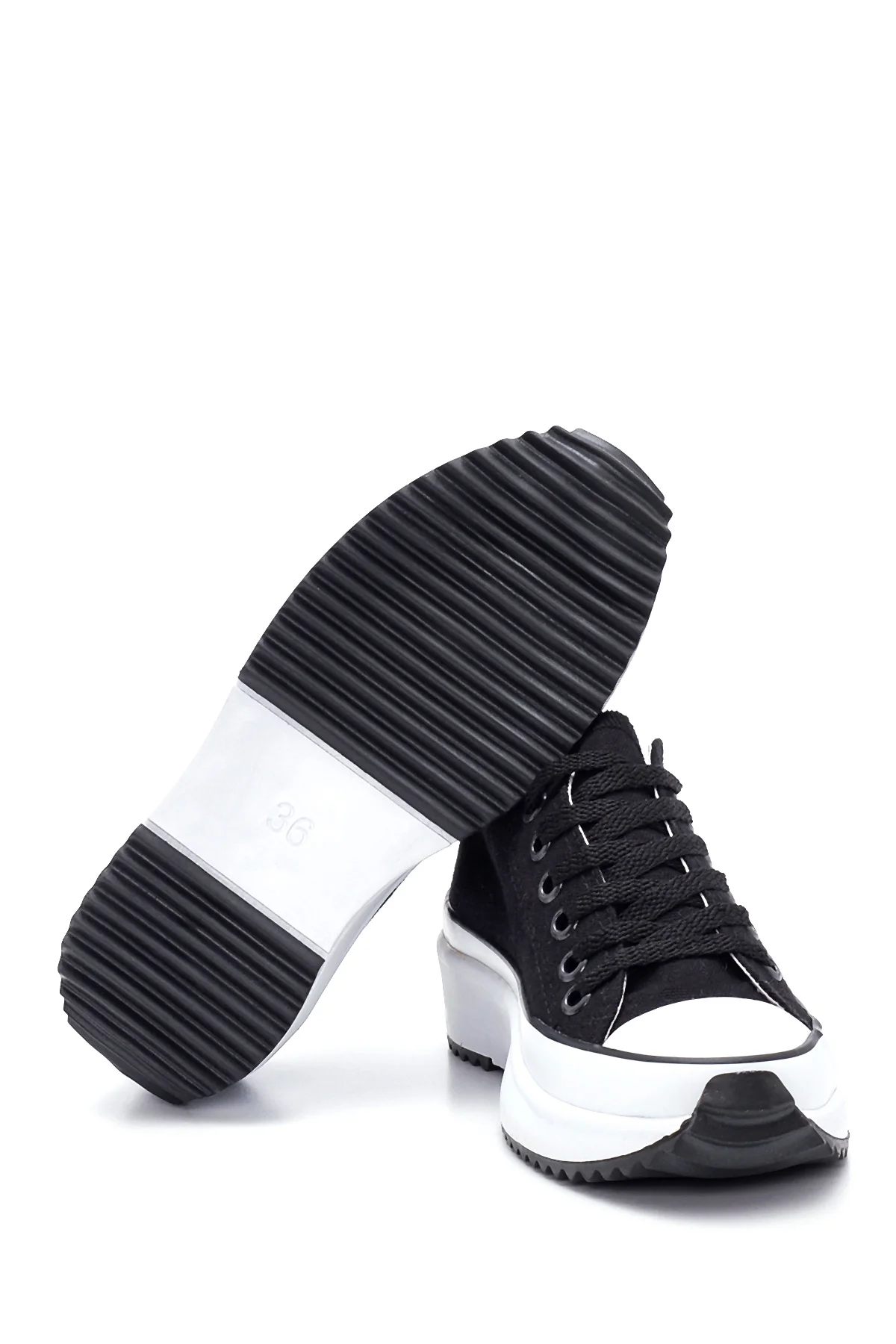 Kadın Siyah Kalın Tabanlı Kumaş Sneaker - Image 4