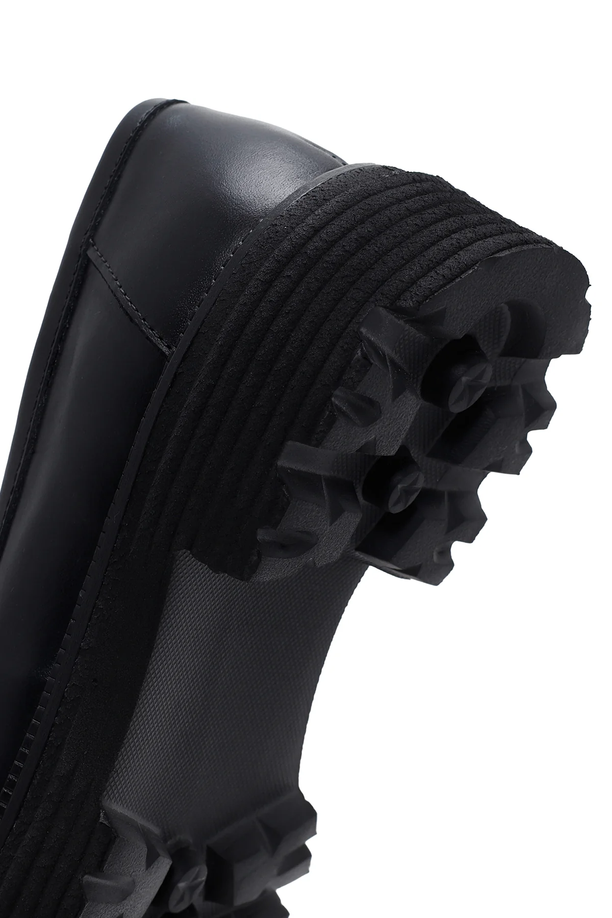 Kadın Siyah Kalın Tabanlı Püsküllü Casual Deri Loafer - Image 8