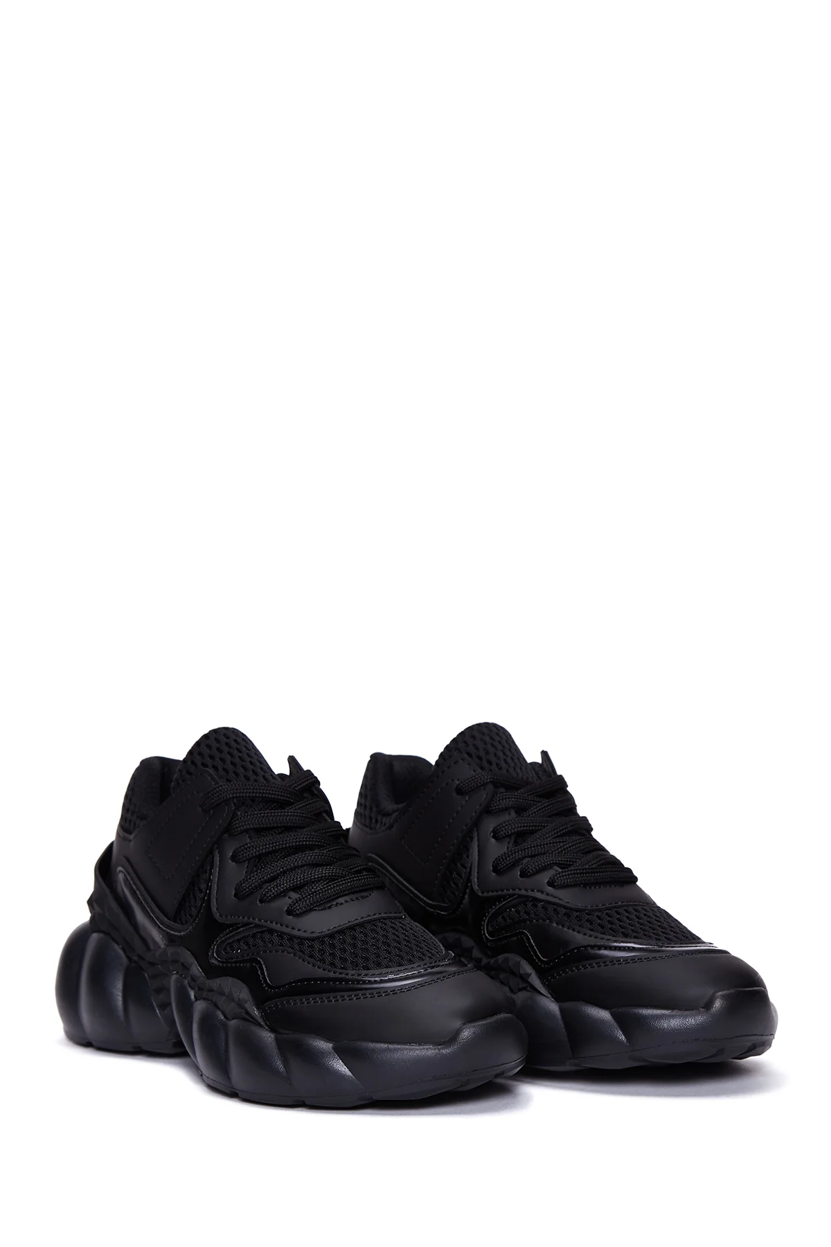 Kadın Siyah Kalın Tabanlı Sneaker - Image 3