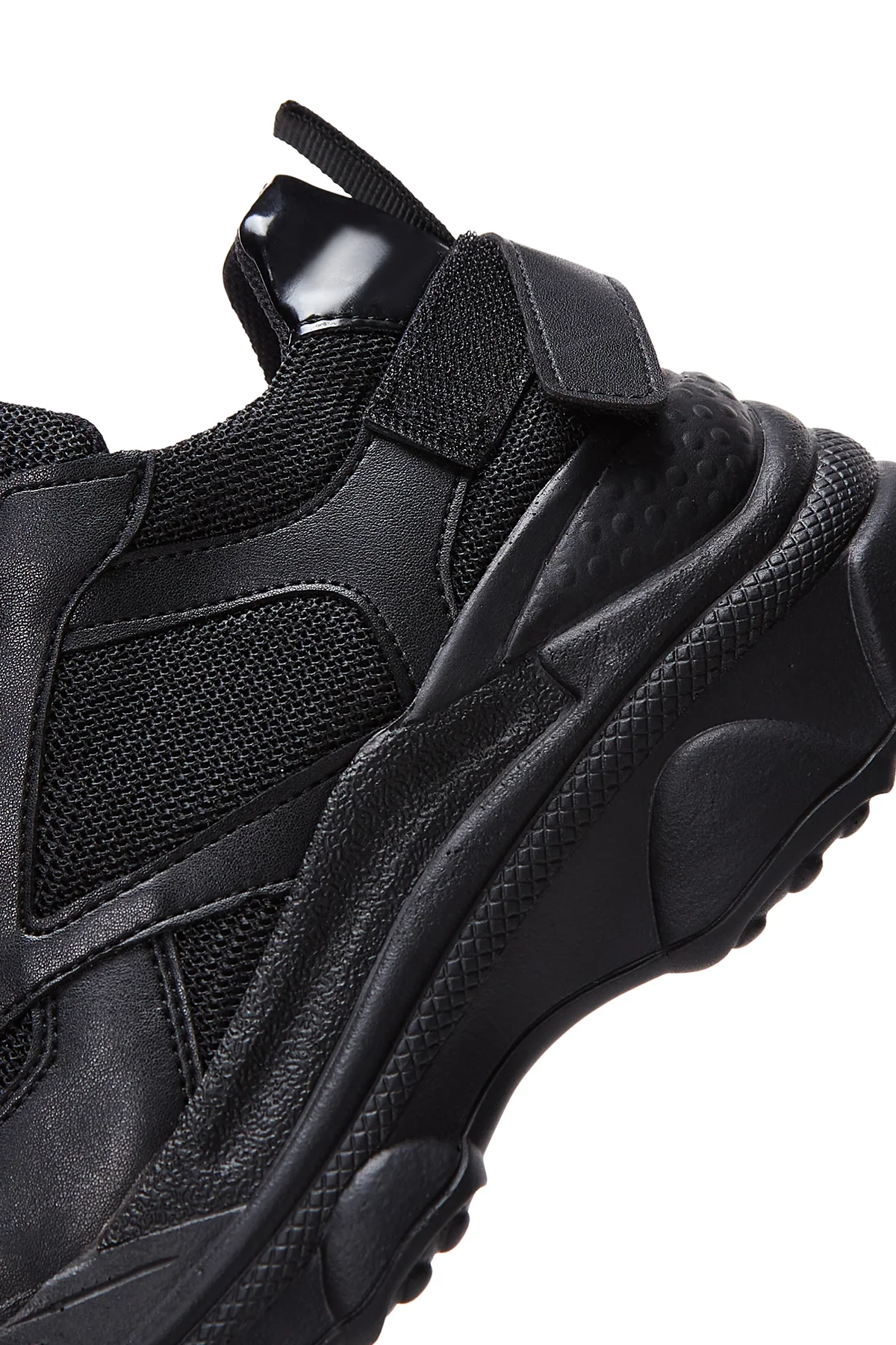 Kadın Siyah Kalın Tabanlı Sneaker - Image 7