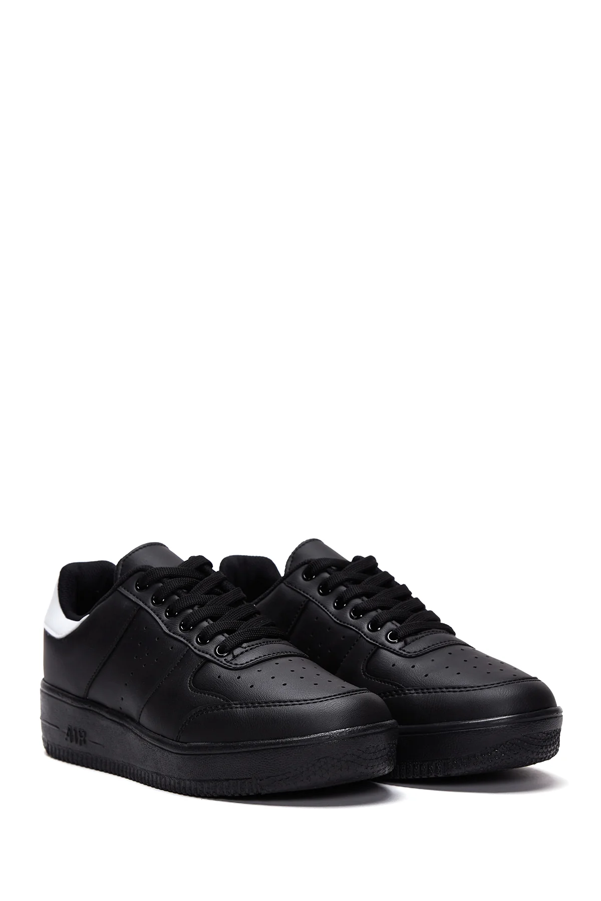 Kadın Siyah Kalın Tabanlı Sneaker - Image 3