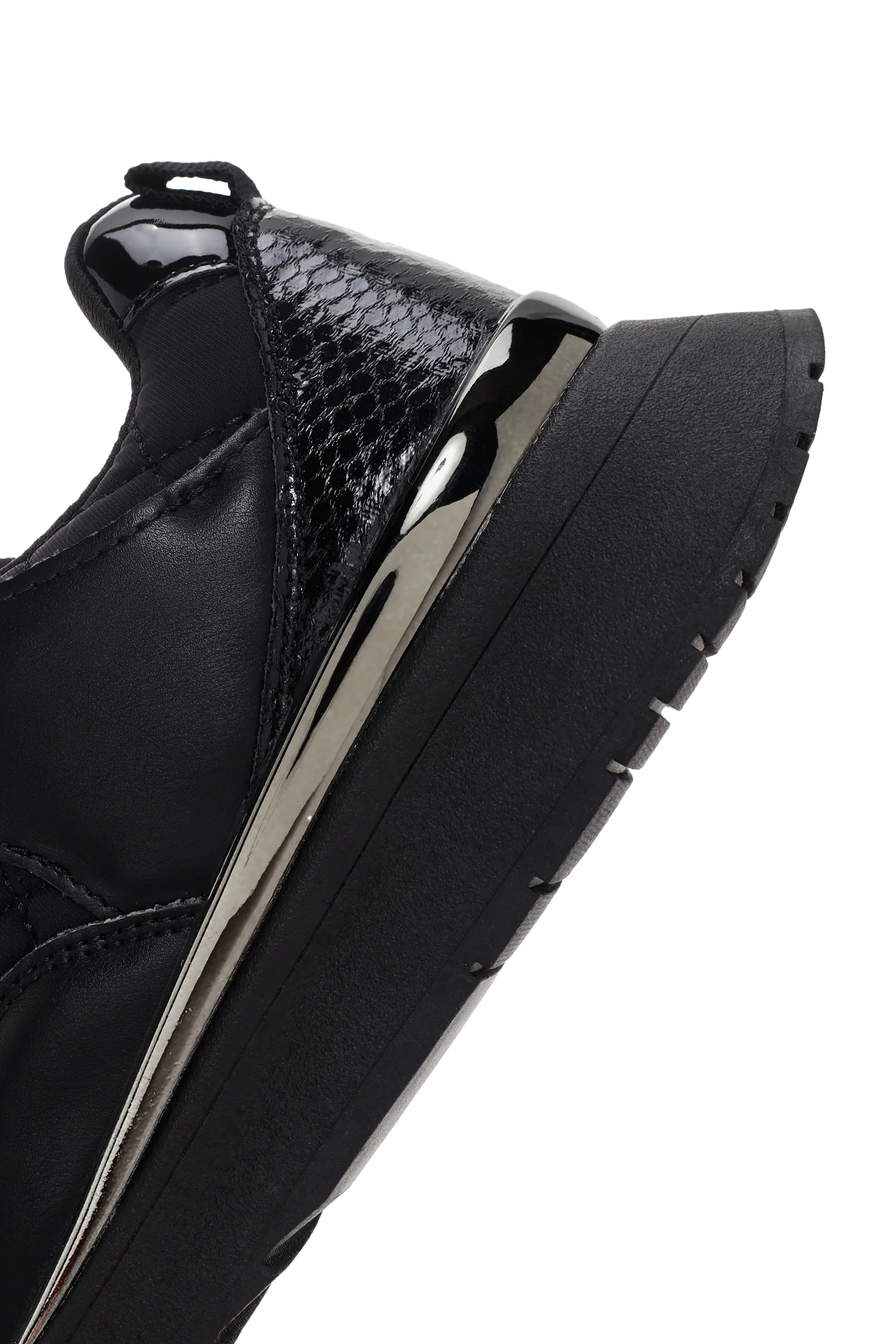 Kadın Siyah Kalın Tabanlı Sneaker - Image 7