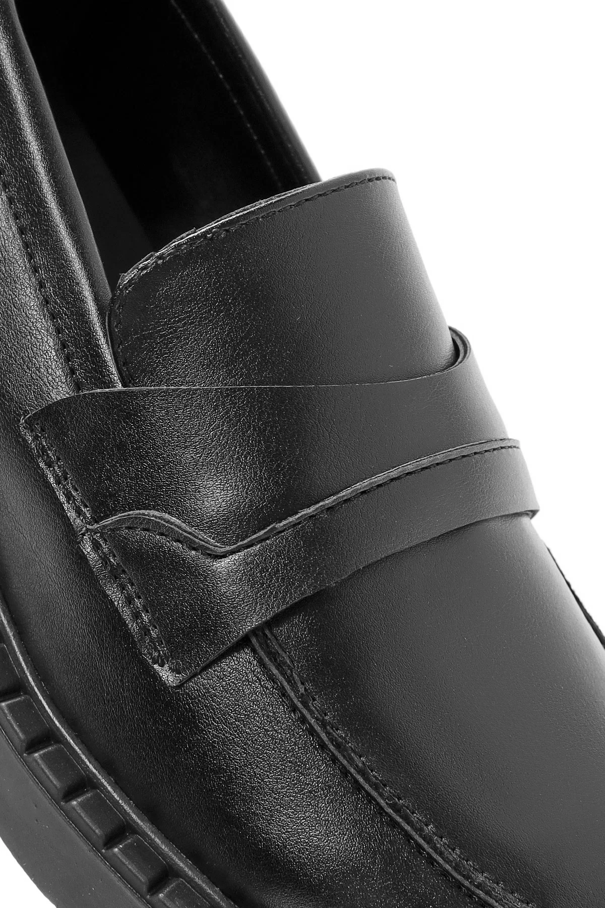 Kadın Siyah Maskülen Loafer - Image 10