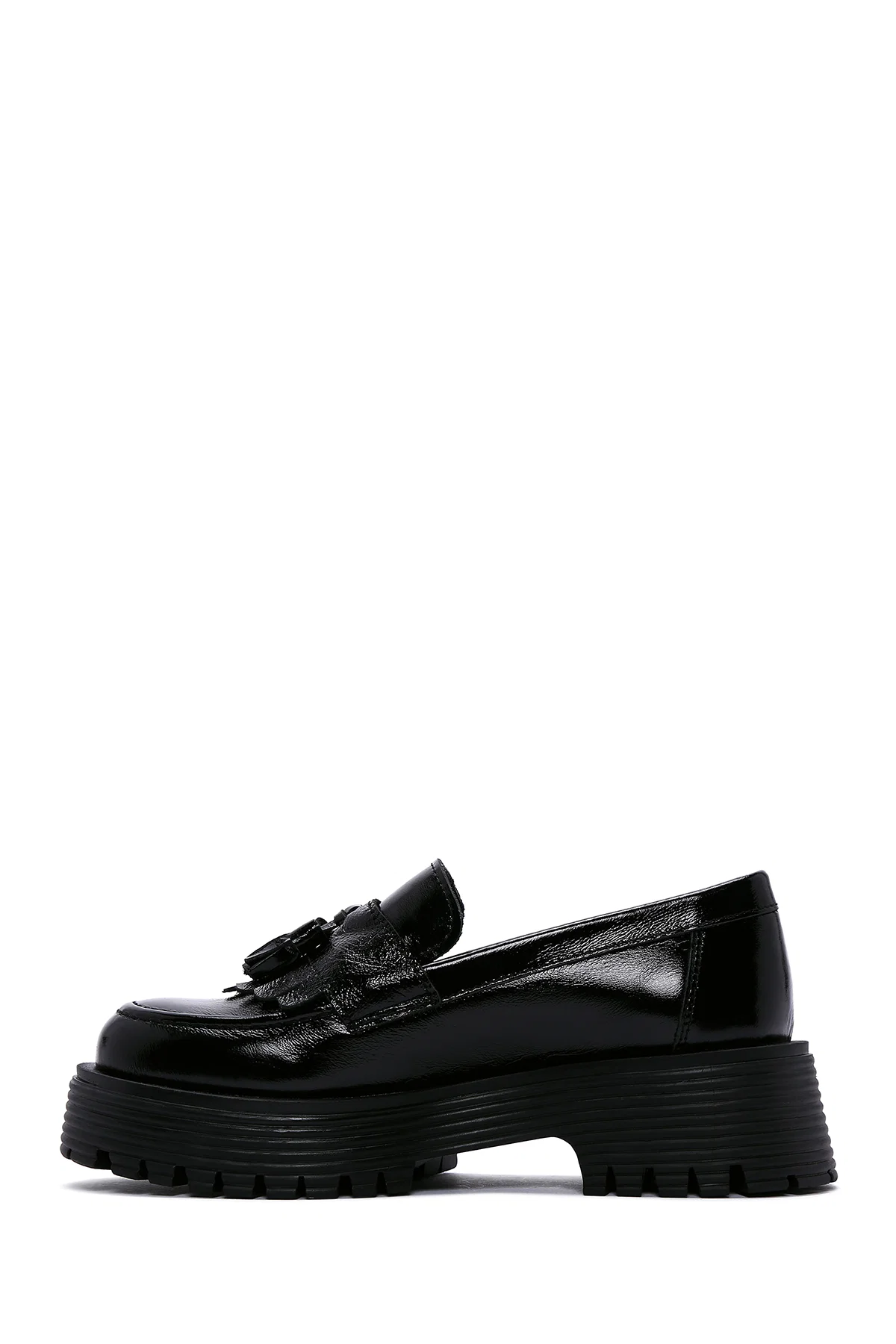 Kadın Siyah Püskül Detaylı Deri Maskülen Loafer - Image 2