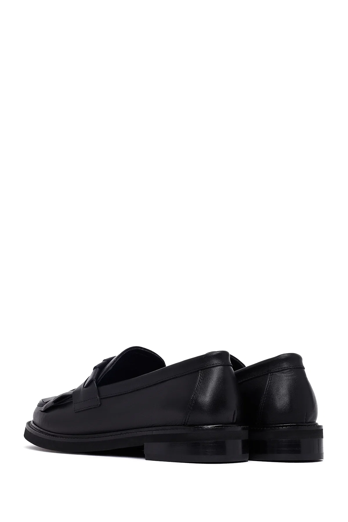 Kadın Siyah Püsküllü Deri Maskülen Loafer - Image 5