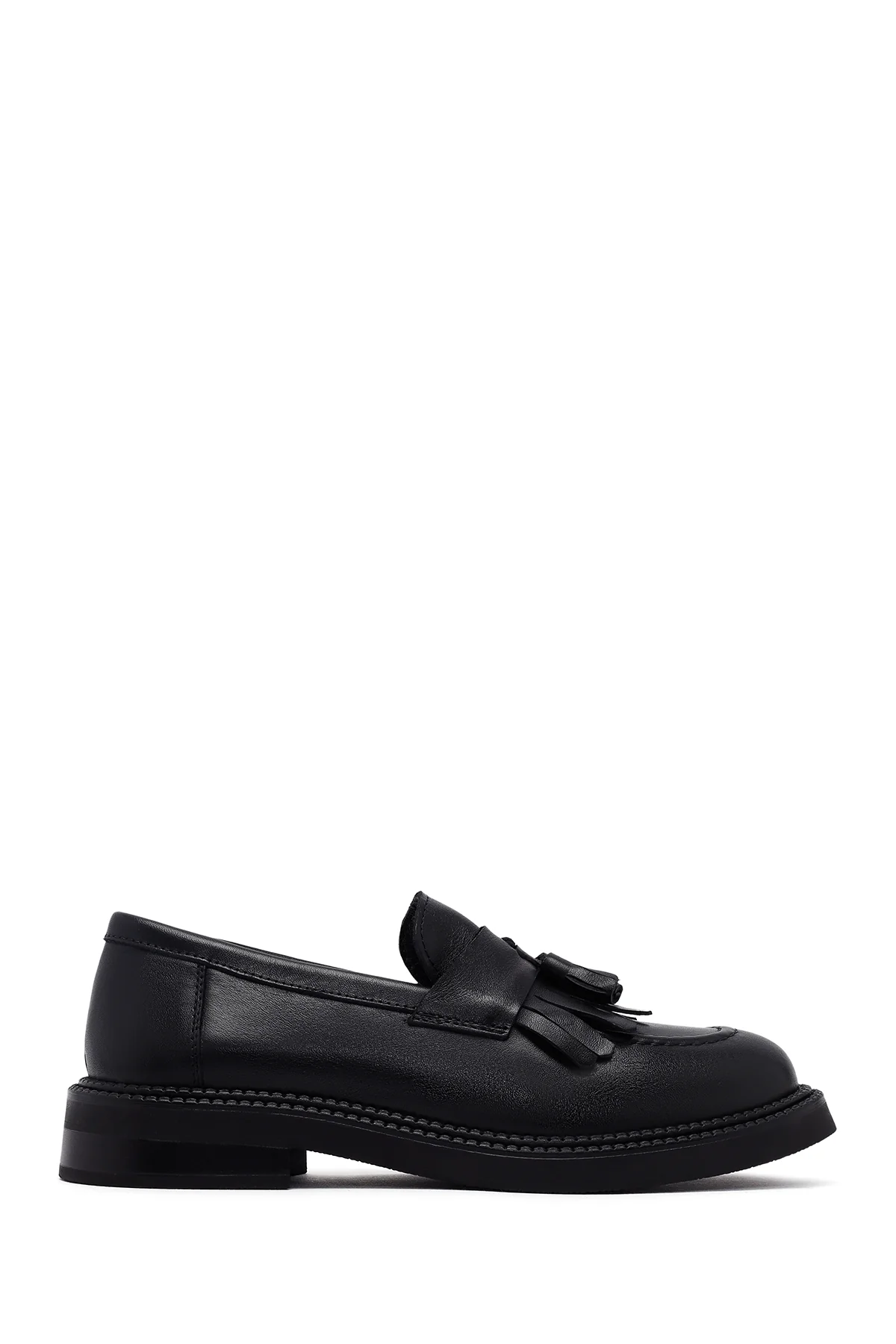 Kadın Siyah Püsküllü Deri Maskülen Loafer