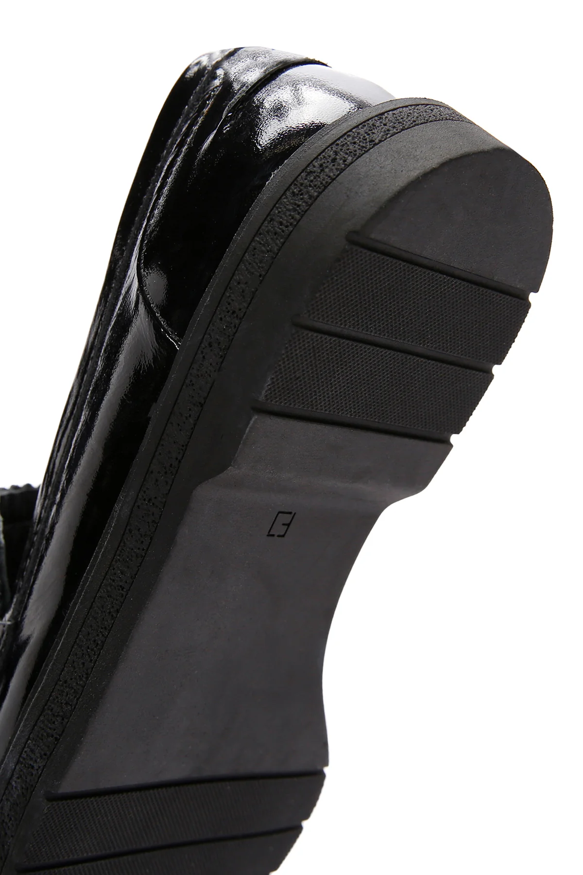 Kadın Siyah Rugan Deri Maskülen Loafer - Image 8