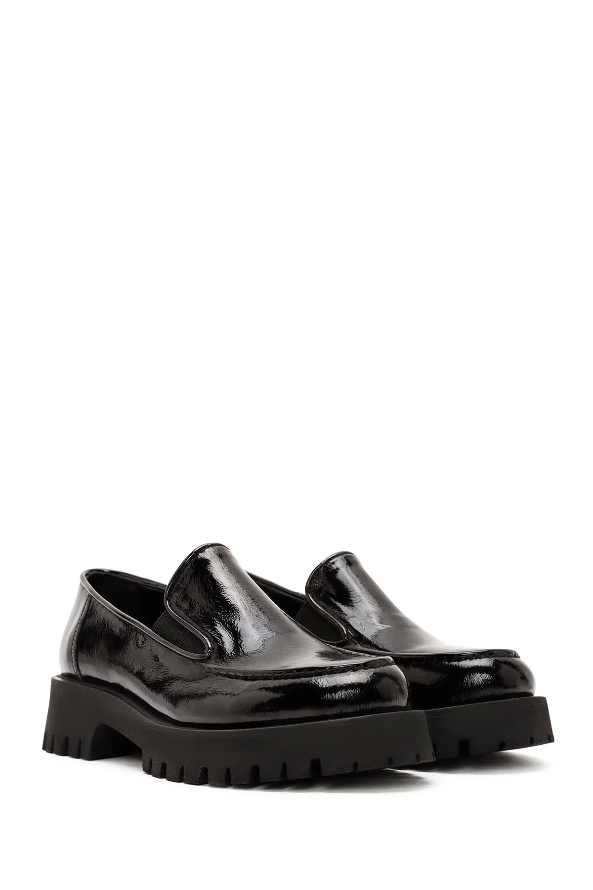 Kadın Siyah Rugan Deri Maskülen Loafer - Image 3