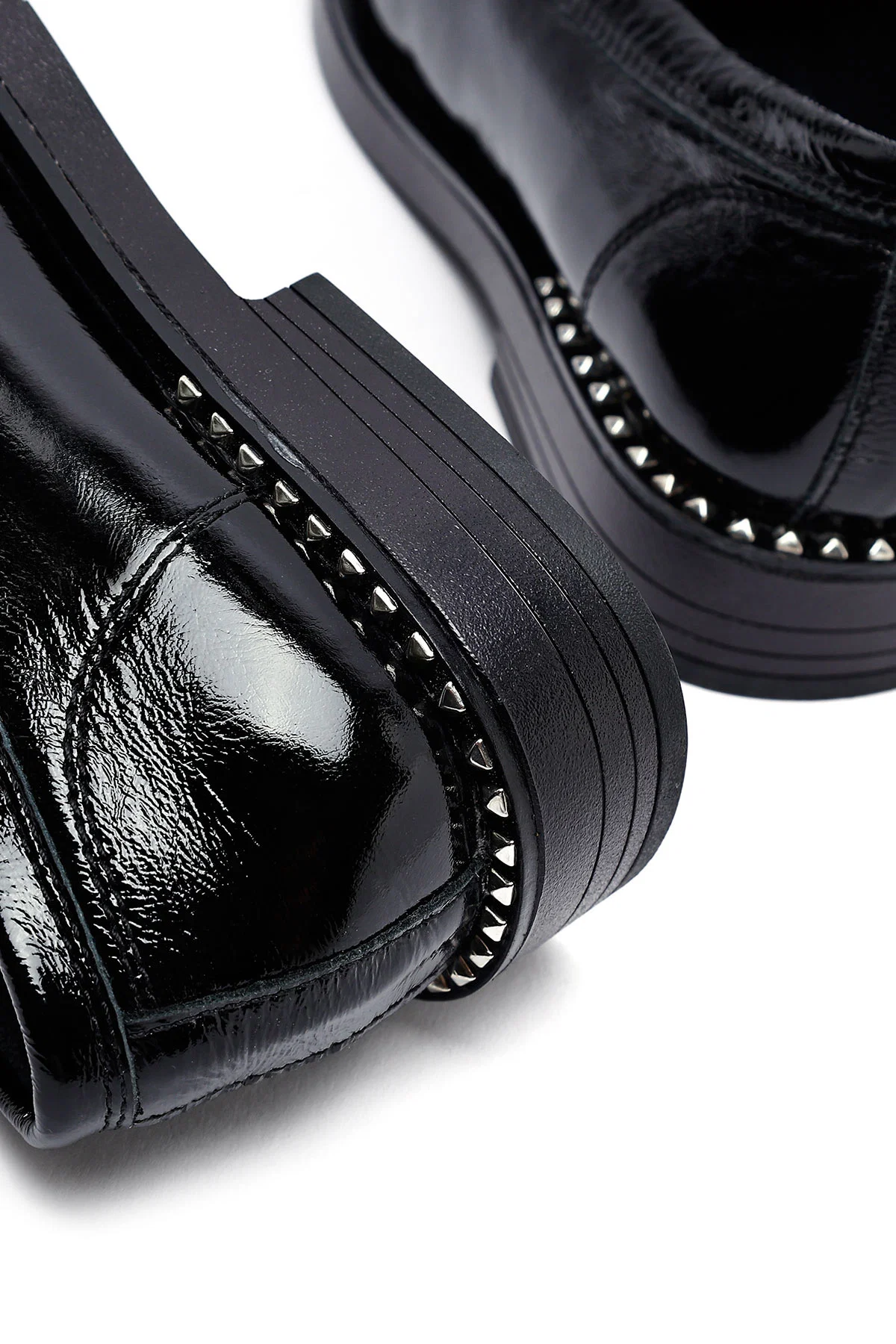 Kadın Siyah Rugan Deri Maskülen Loafer - Image 11
