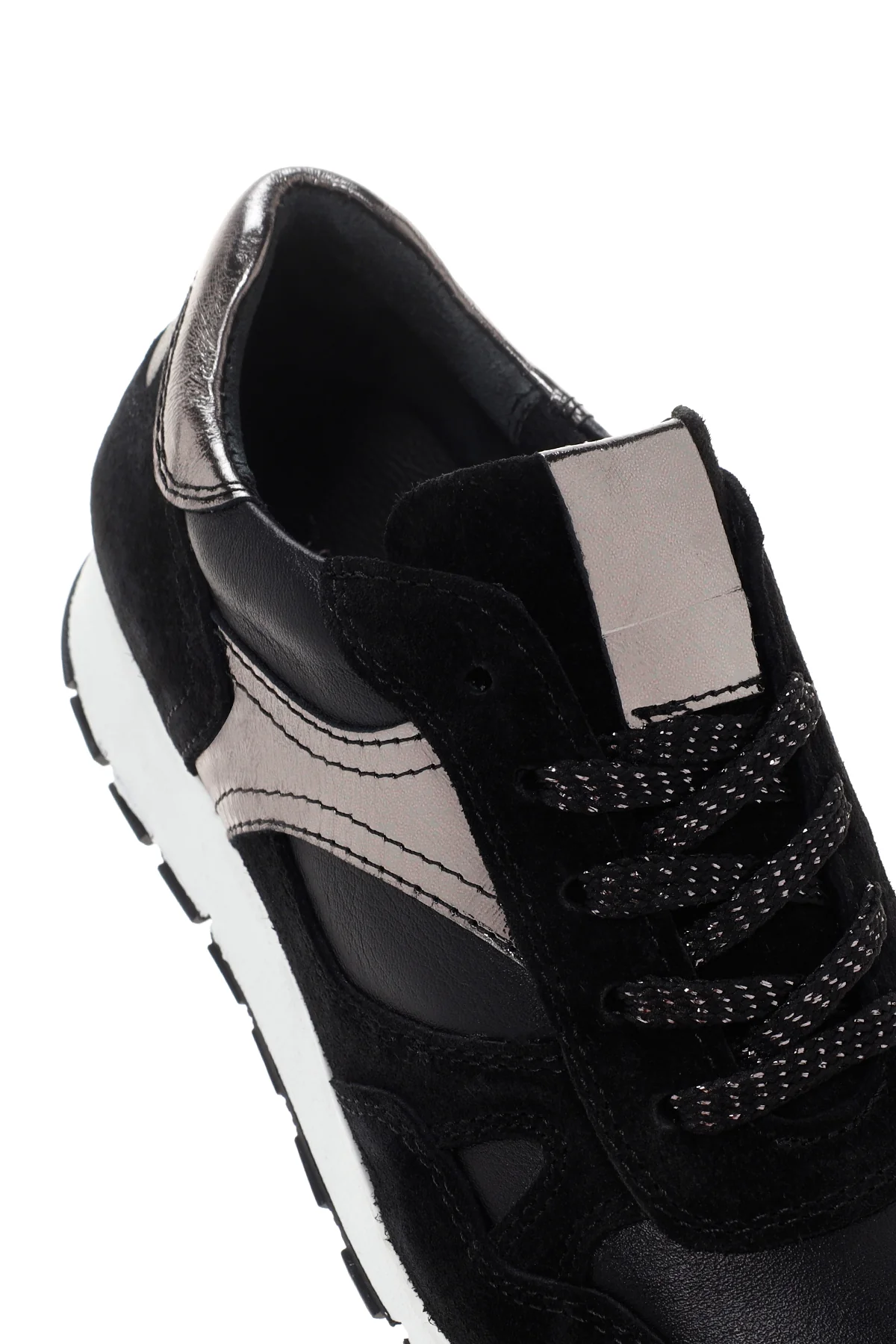 Kadın Siyah Süet Deri Detaylı Sneaker - Image 10