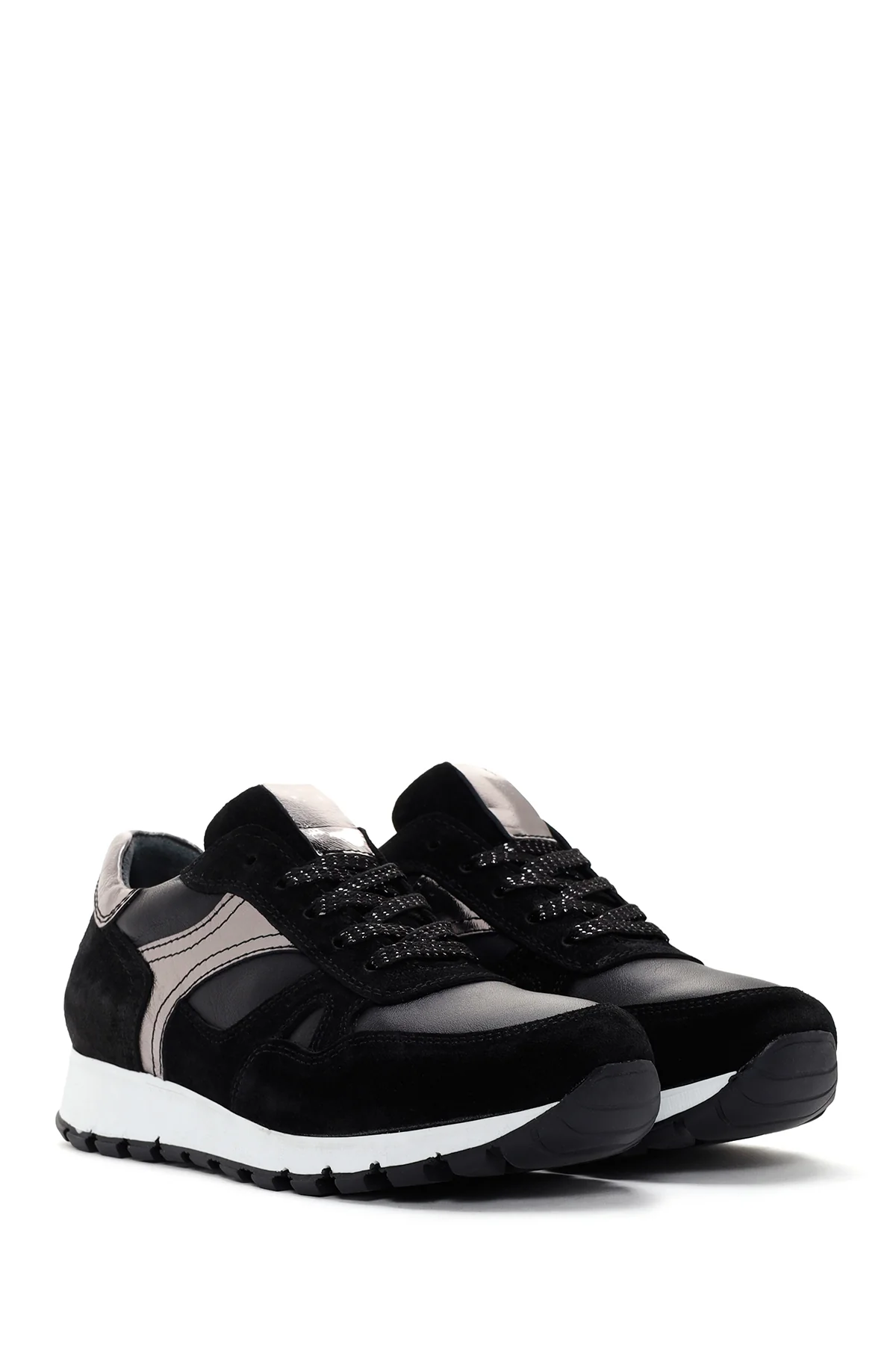 Kadın Siyah Süet Deri Detaylı Sneaker - Image 3