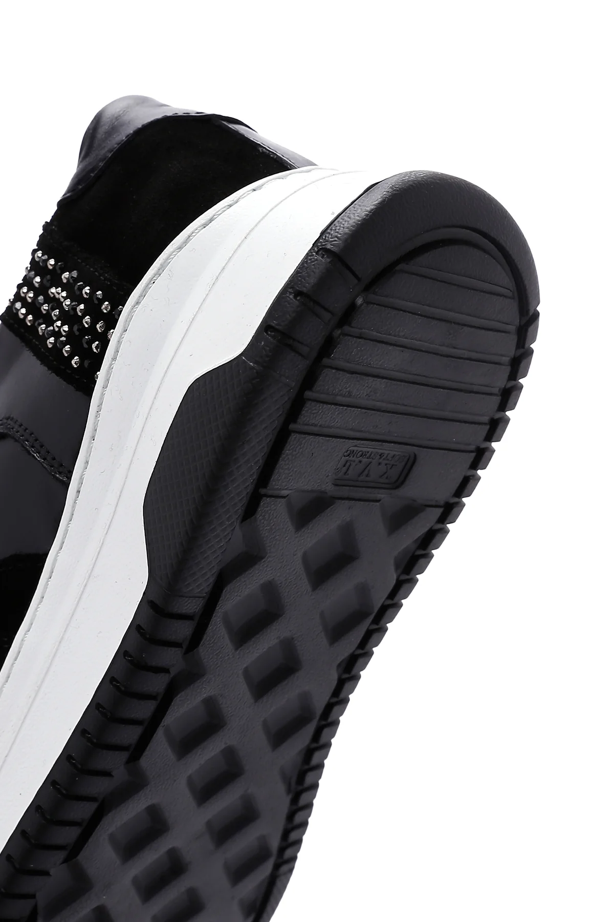 Kadın Siyah Süet Deri Sneaker - Image 7
