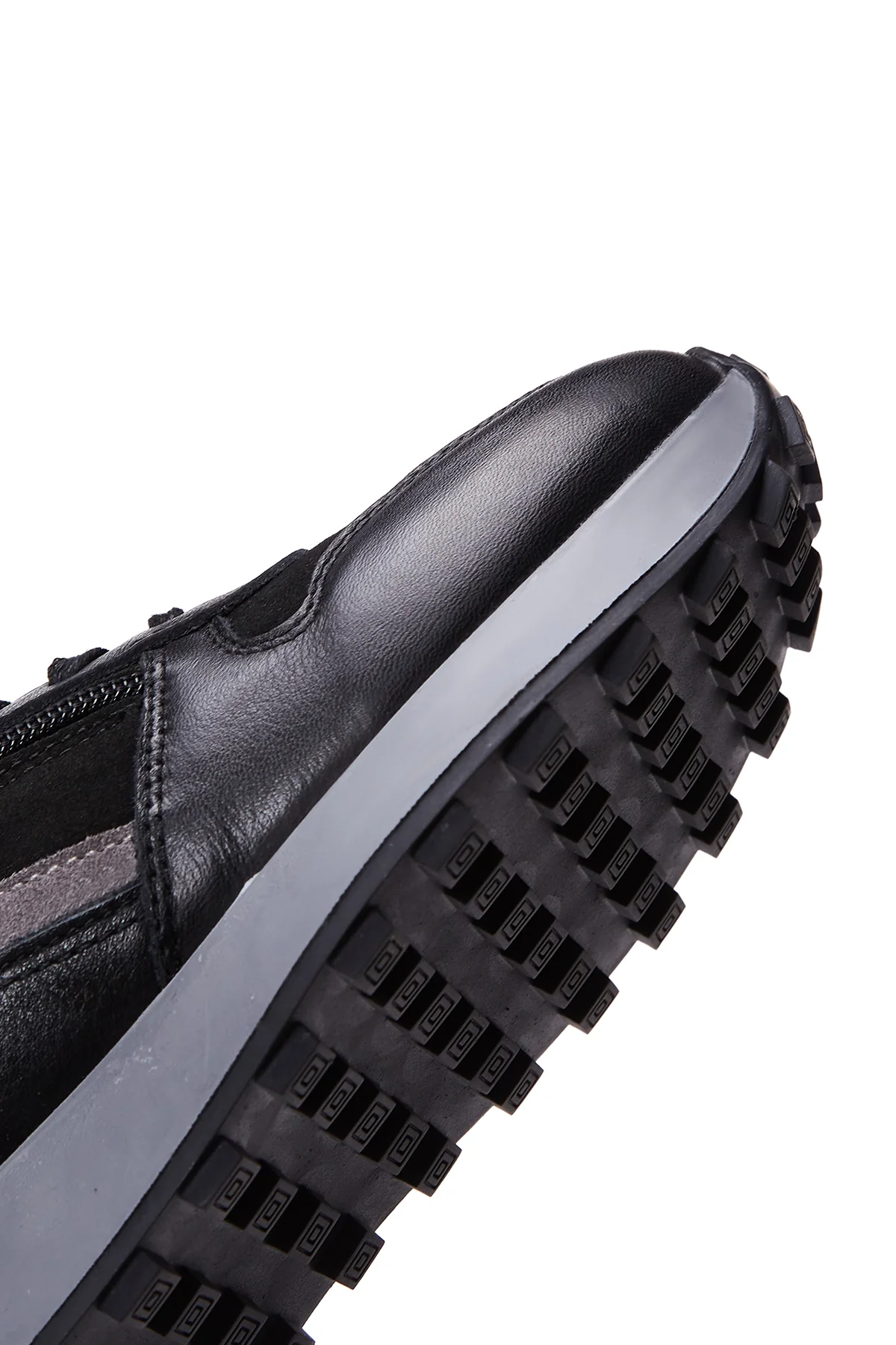Kadın Siyah Süet Detaylı Deri Sneaker - Image 8