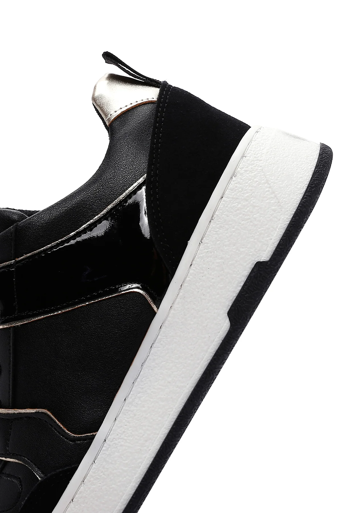 Kadın Siyah Süet Detaylı Sneaker - Image 7