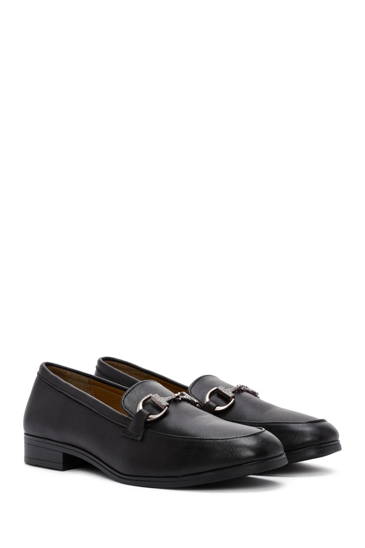 Kadın Siyah Toka Detaylı Deri Maskülen Loafer - Image 3