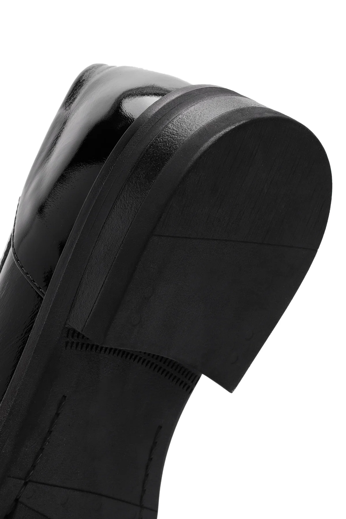 Kadın Siyah Toka Detaylı Rugan Deri Maskülen Loafer - Image 7
