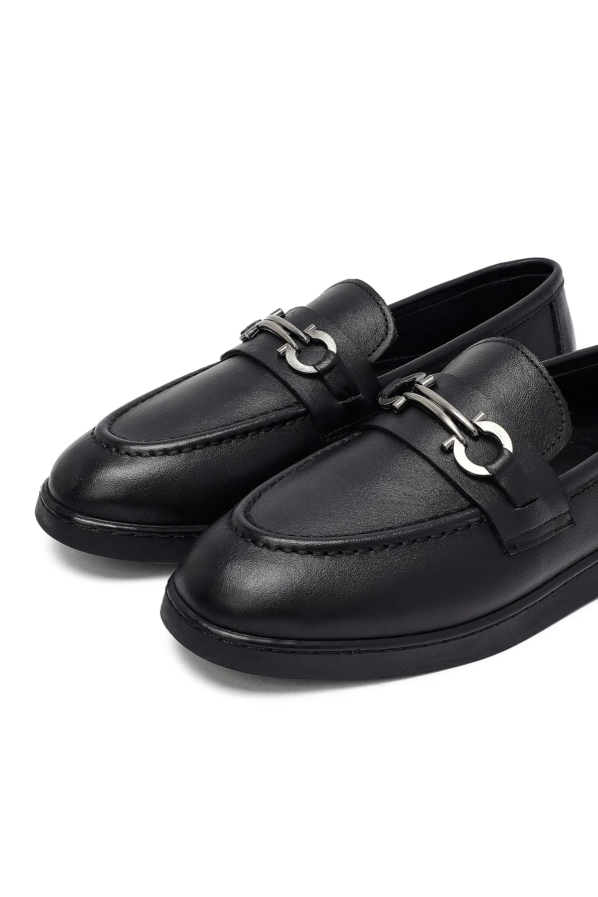 Kadın Siyah Tokalı Deri Loafer - Image 11