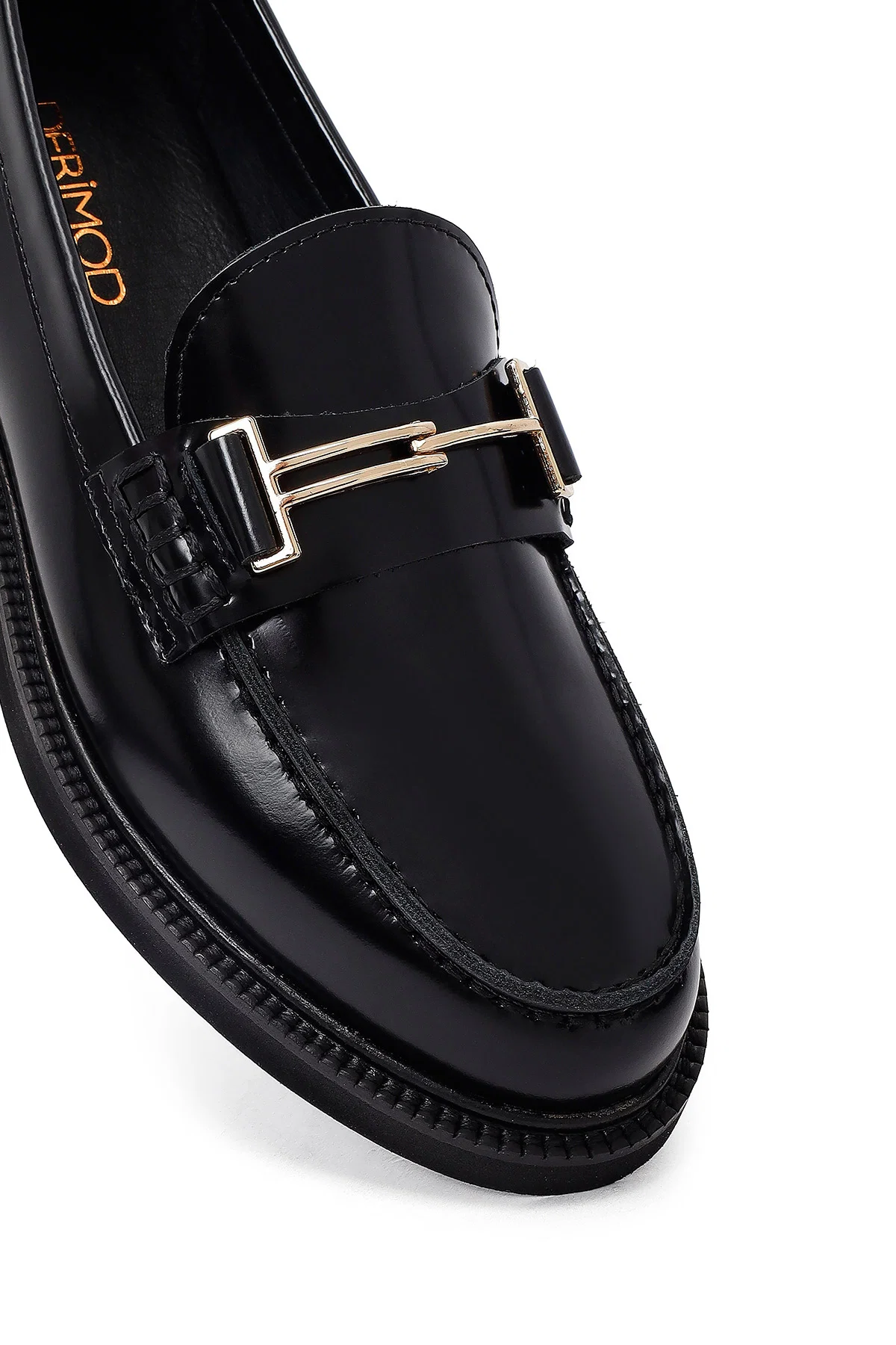 Kadın Siyah Tokalı Deri Maskülen Loafer - Image 9