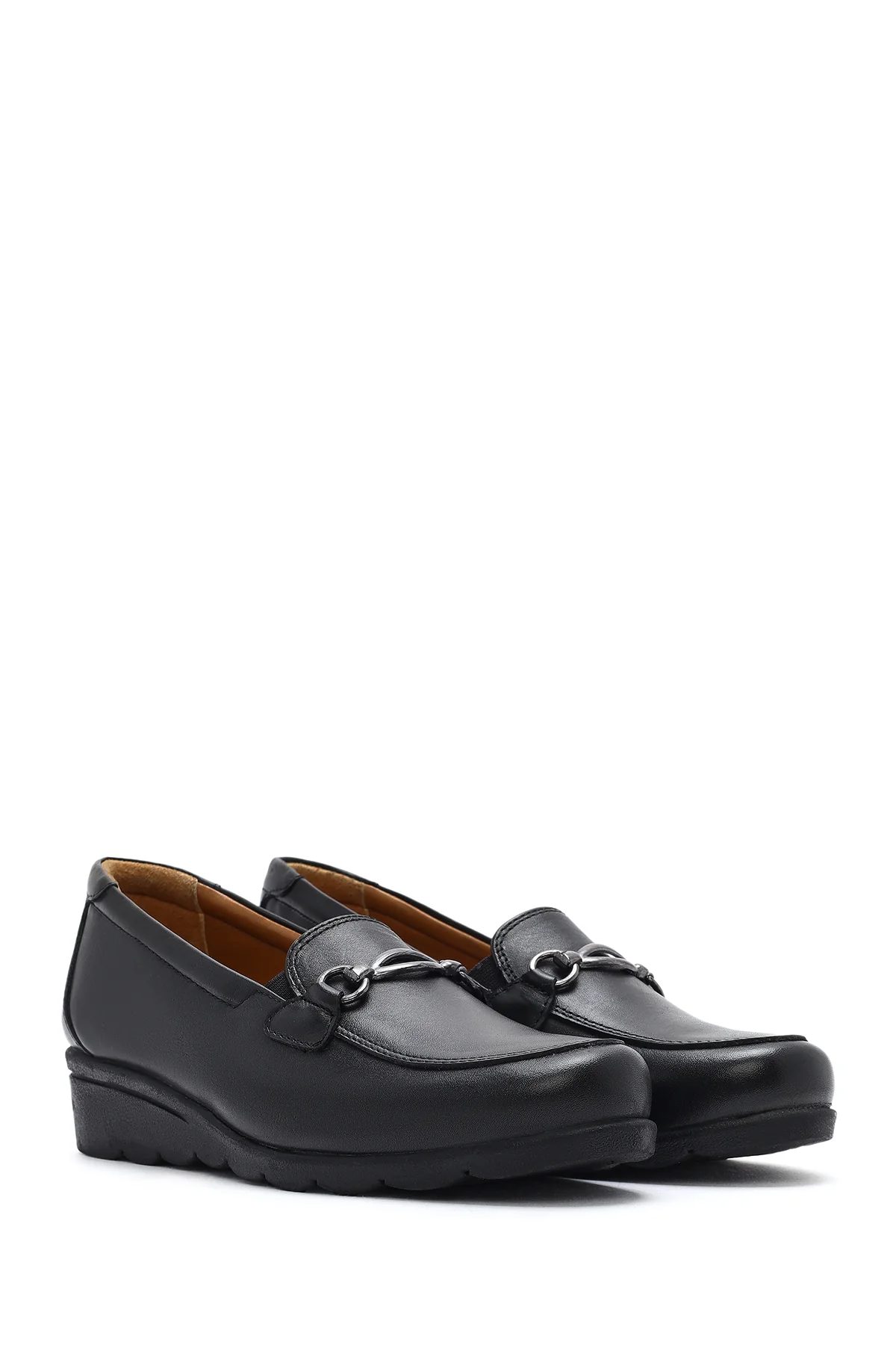 Kadın Siyah Tokalı Dolgu Topuklu Deri Comfort Loafer - Image 2