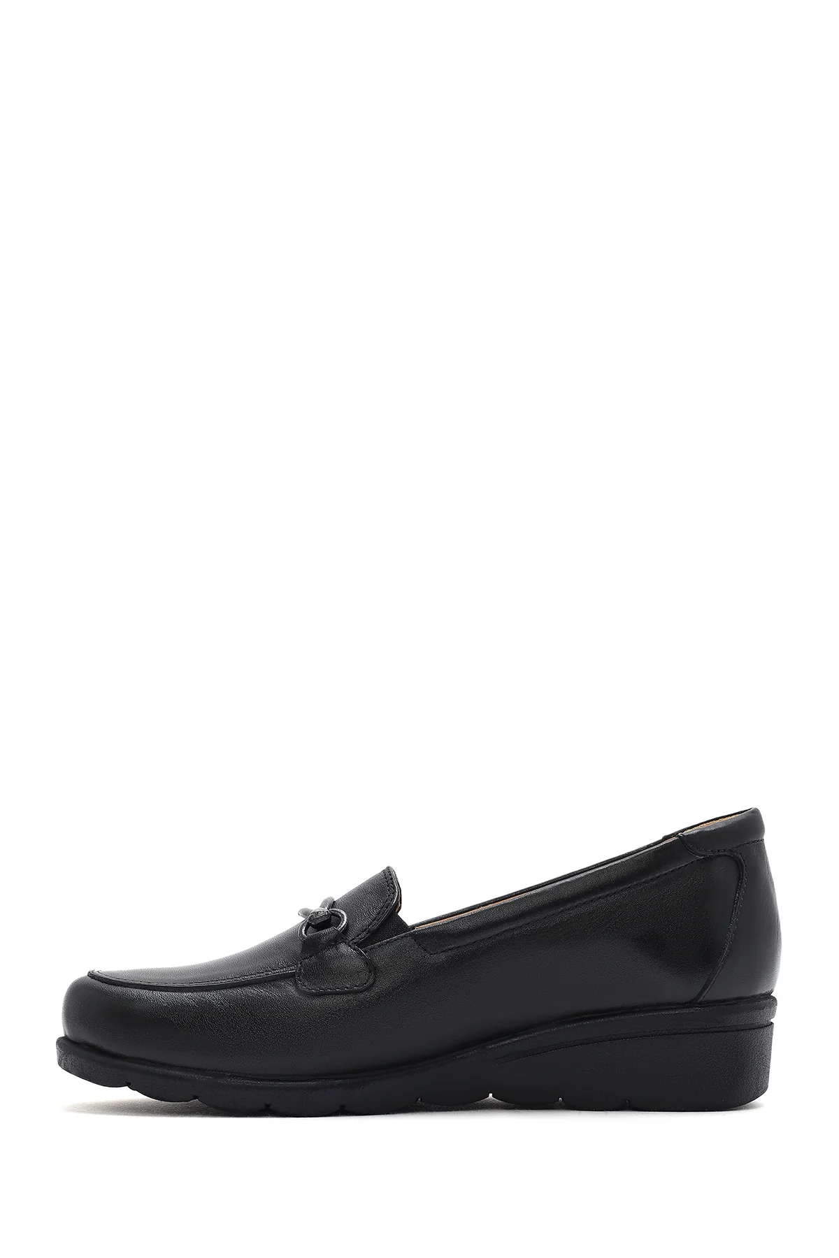 Kadın Siyah Tokalı Dolgu Topuklu Deri Comfort Loafer - Image 3