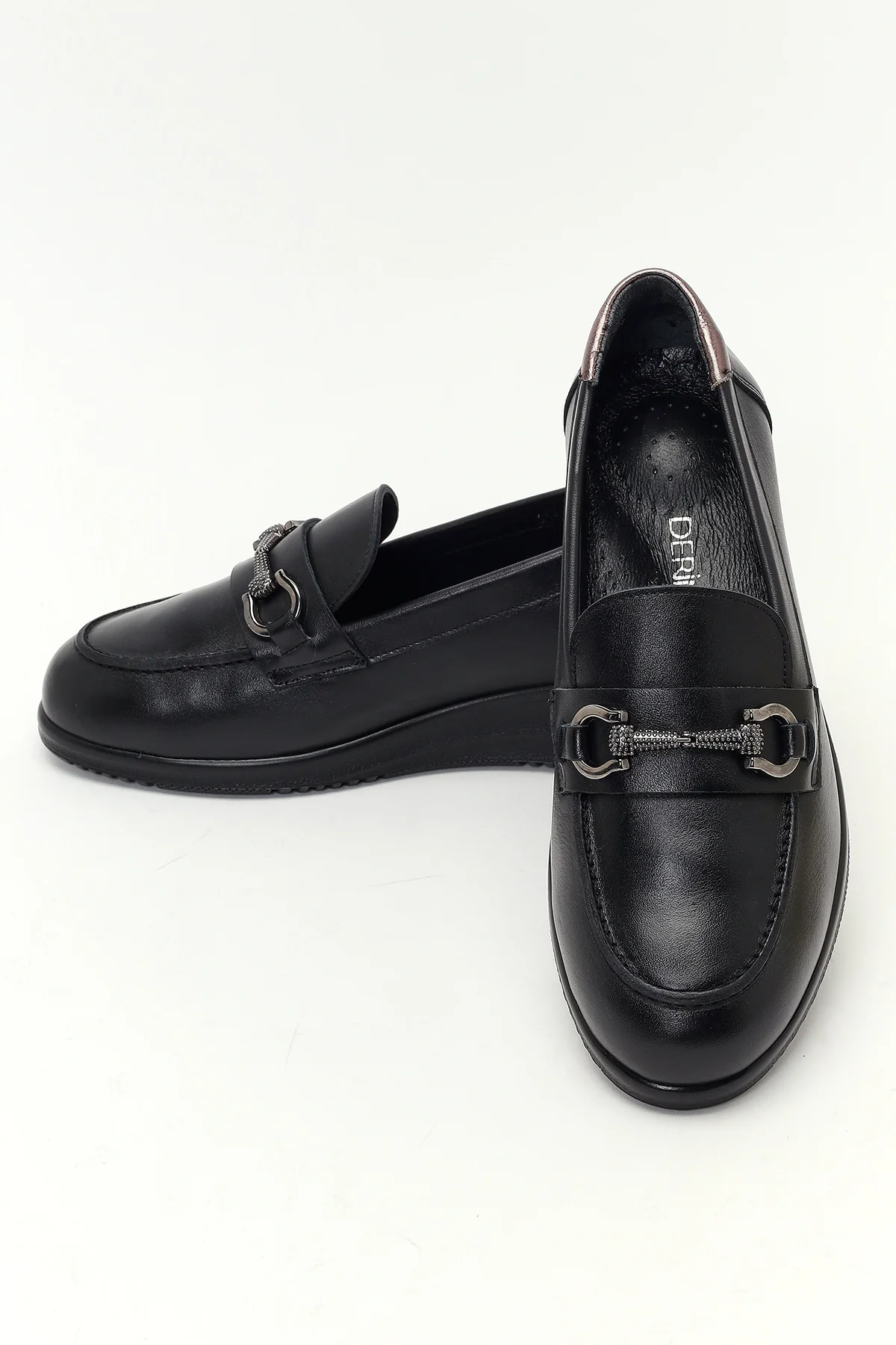 Kadın Siyah Tokalı Dolgu Topuklu Deri Comfort Loafer - Image 10