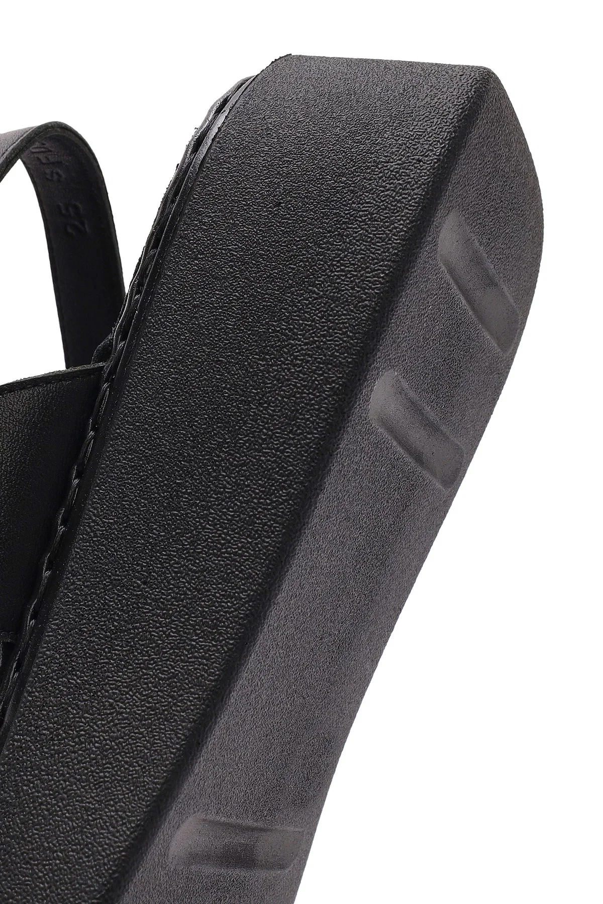 Kadın Siyah Tokalı Kalın Tabanlı Deri Comfort Sandalet - Image 8