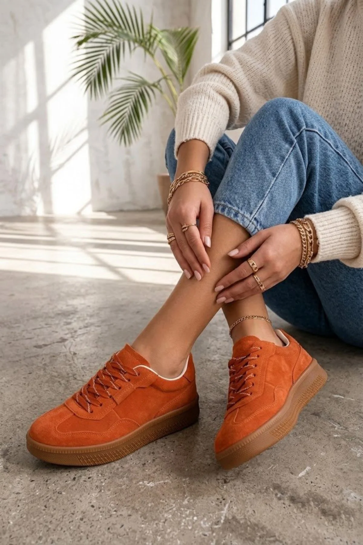 Kadın Turuncu Bağcıklı Kalın Tabanlı Süet Deri Sneaker - Image 2