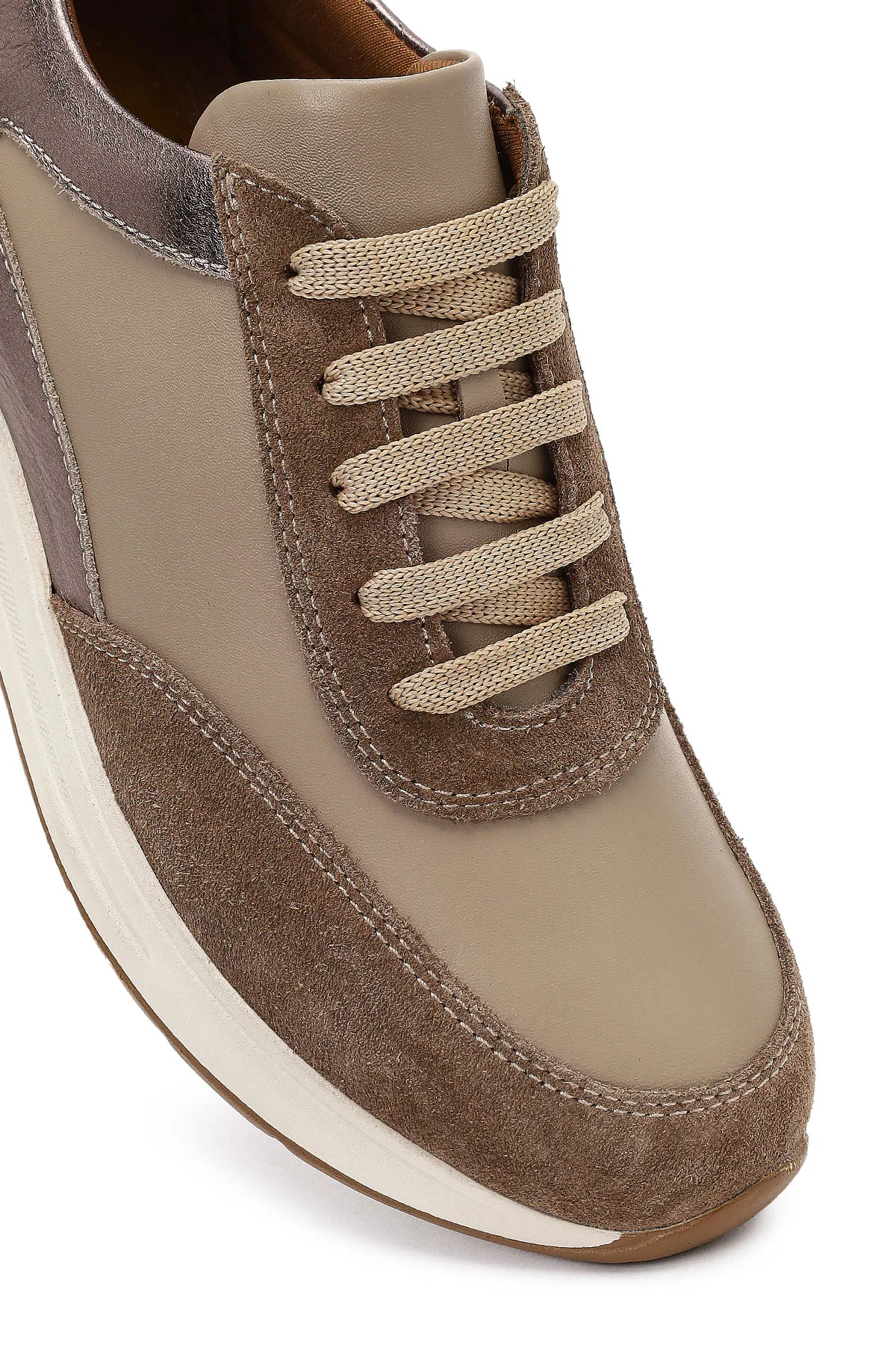Kadın Vizon Bağcıklı Dolgu Topuklu Deri Sneaker - Image 10