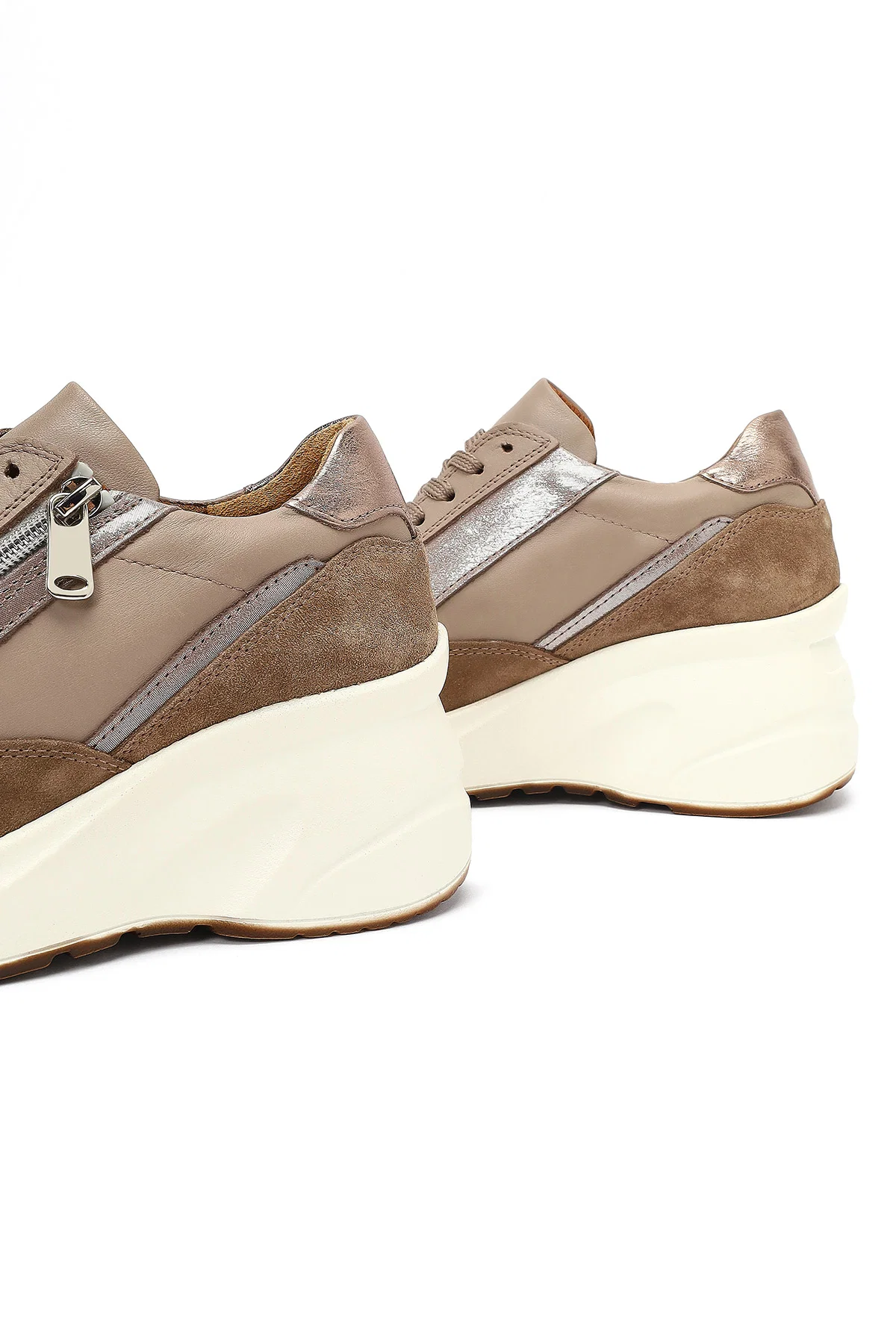 Kadın Vizon Bağcıklı Fermuar Detaylı Dolgu Topuklu Deri Sneaker - Image 9