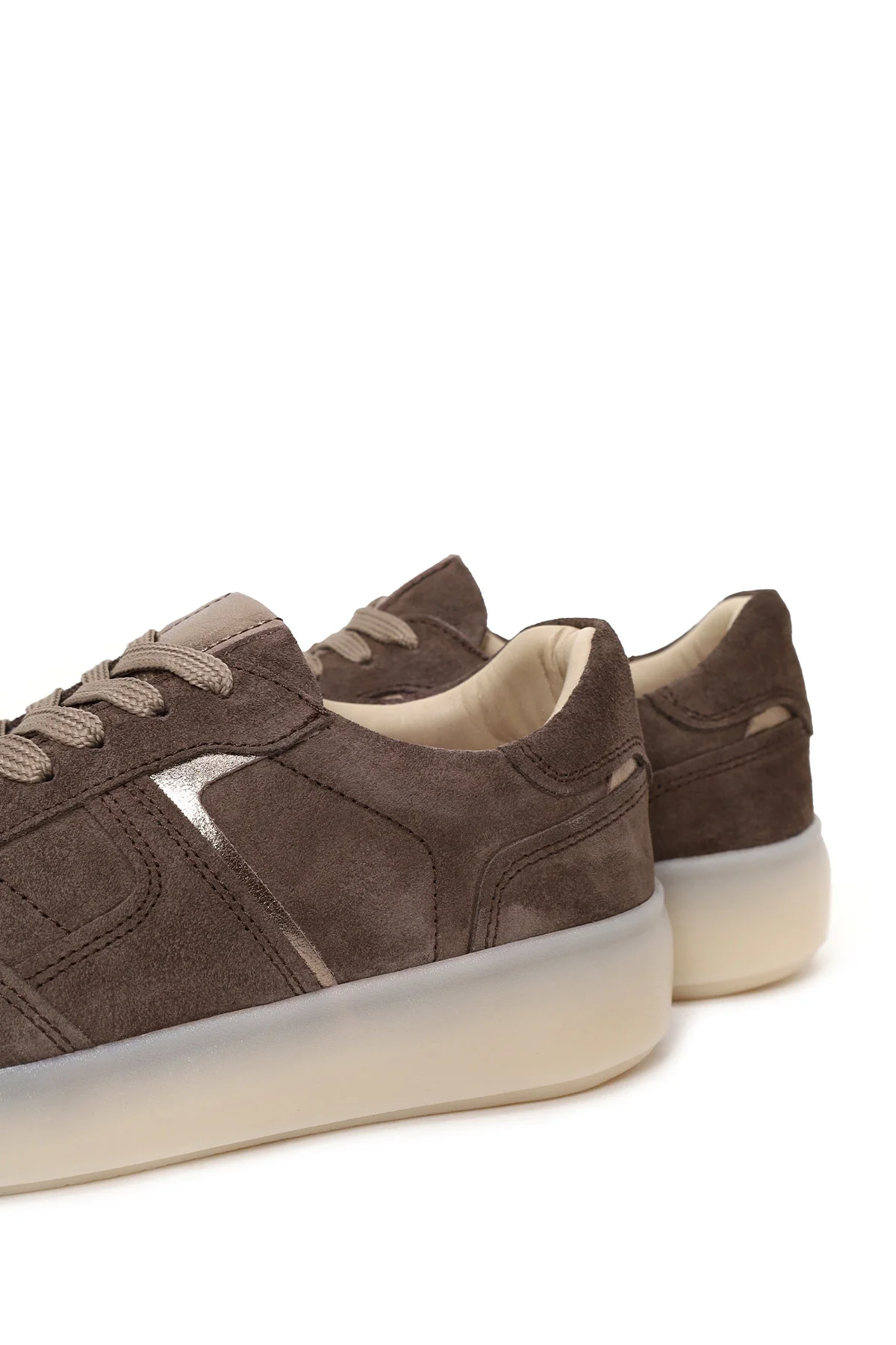 Kadın Vizon Bağcıklı Kalın Tabanlı Süet Deri Sneaker - Image 10