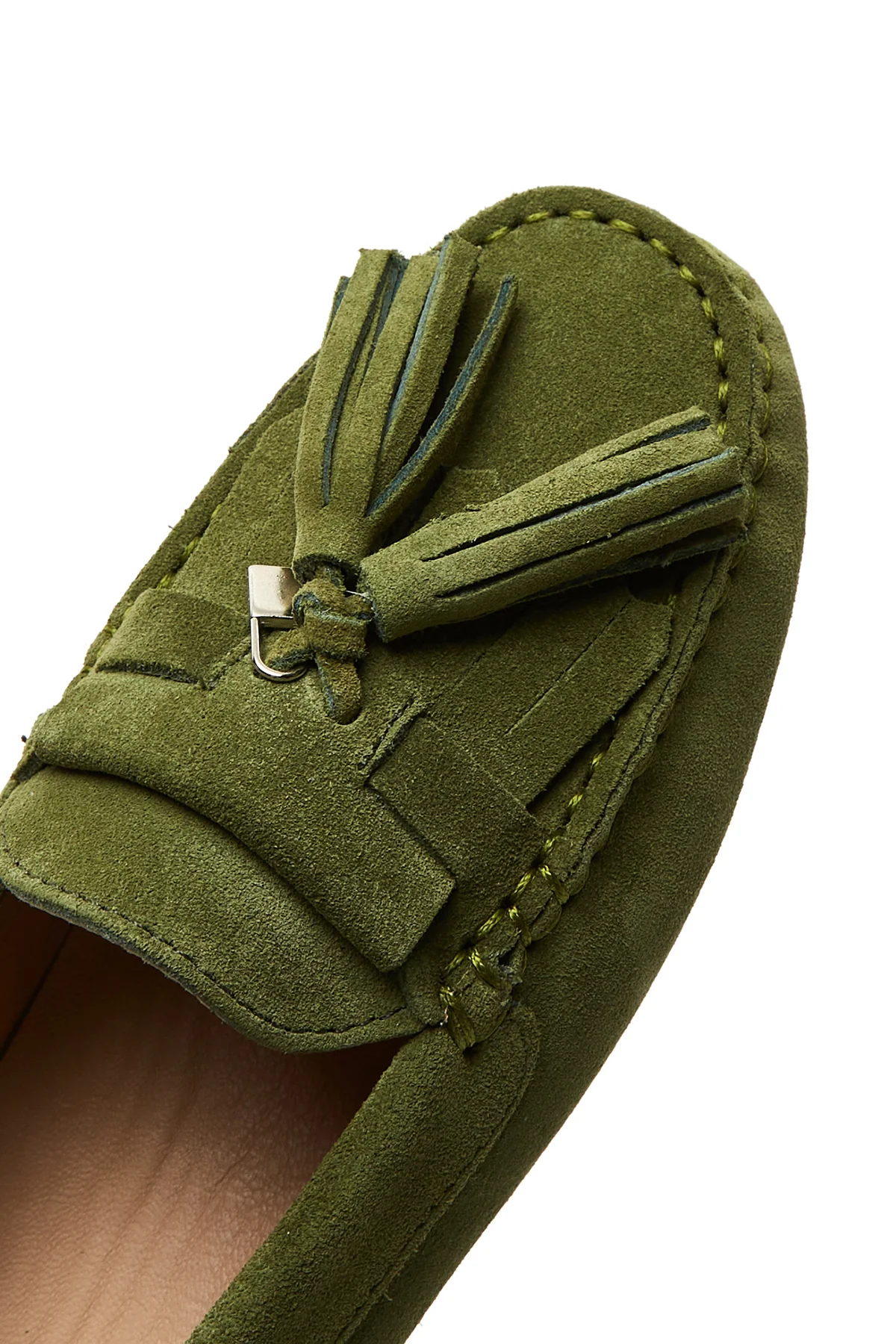 Kadın Yeşil Püskül Detaylı Süet Deri Loafer - Image 8