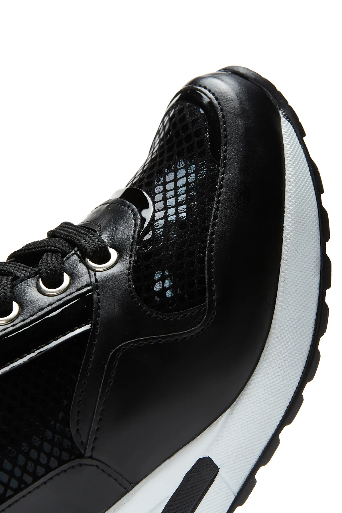 Kadın Yüksek Taban Sneaker - Image 8