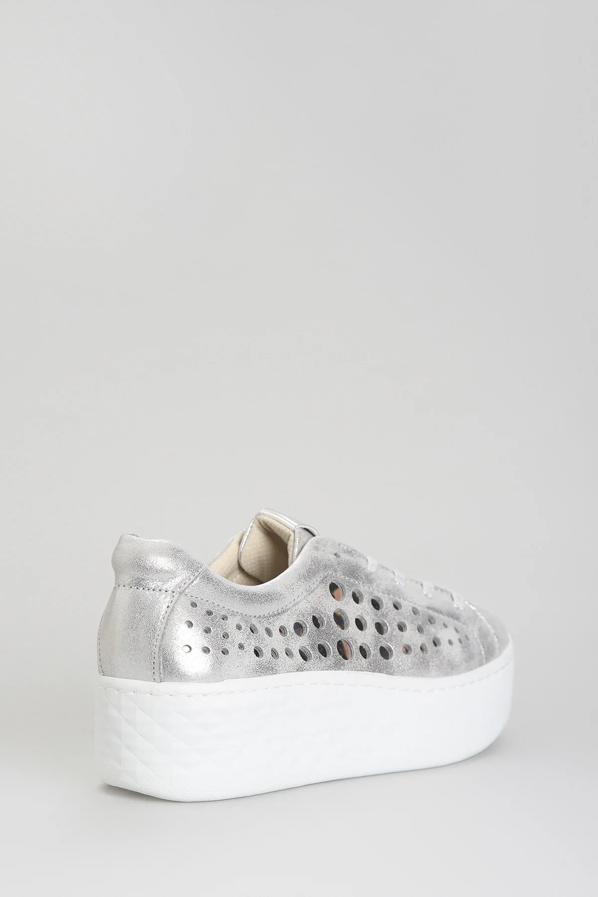 Kalın Gümüş Baskılı Tabanlı Kadın Sneaker - Image 4