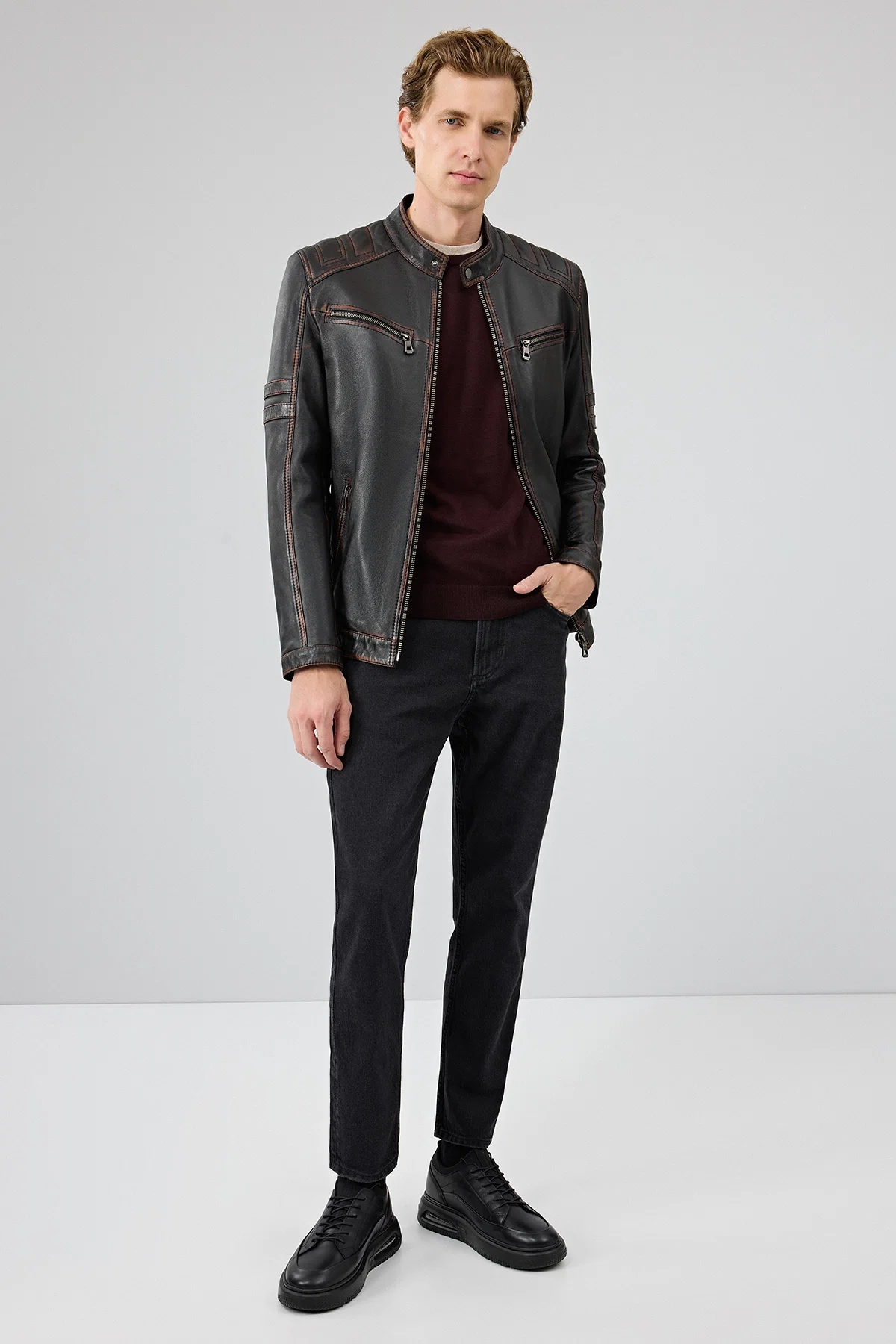 Leonard Erkek Kahverengi Vintage Slim-Fit Deri Ceket - Image 9