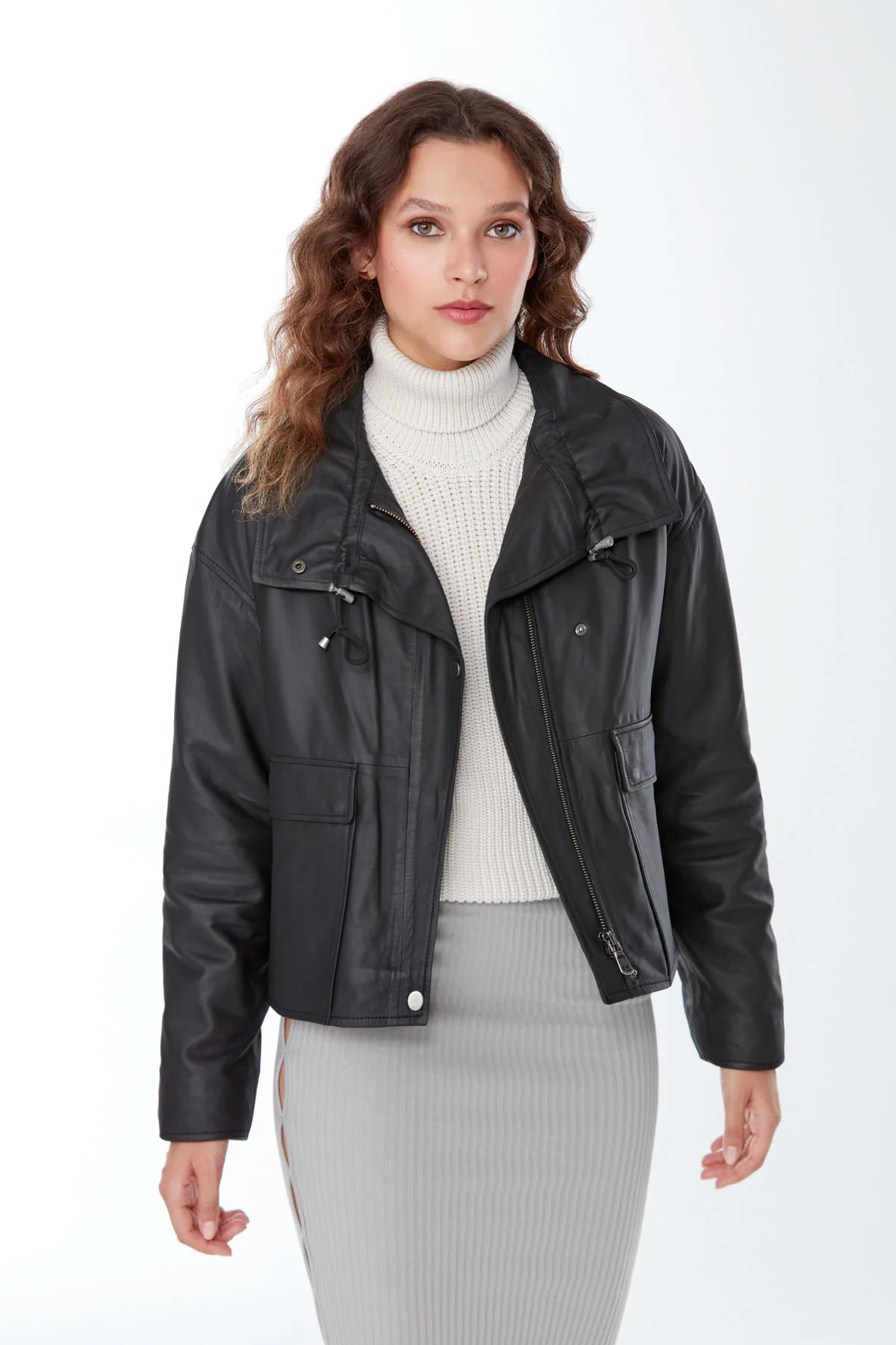 Nova Kadın Siyah Oversize Deri Ceket - Image 4