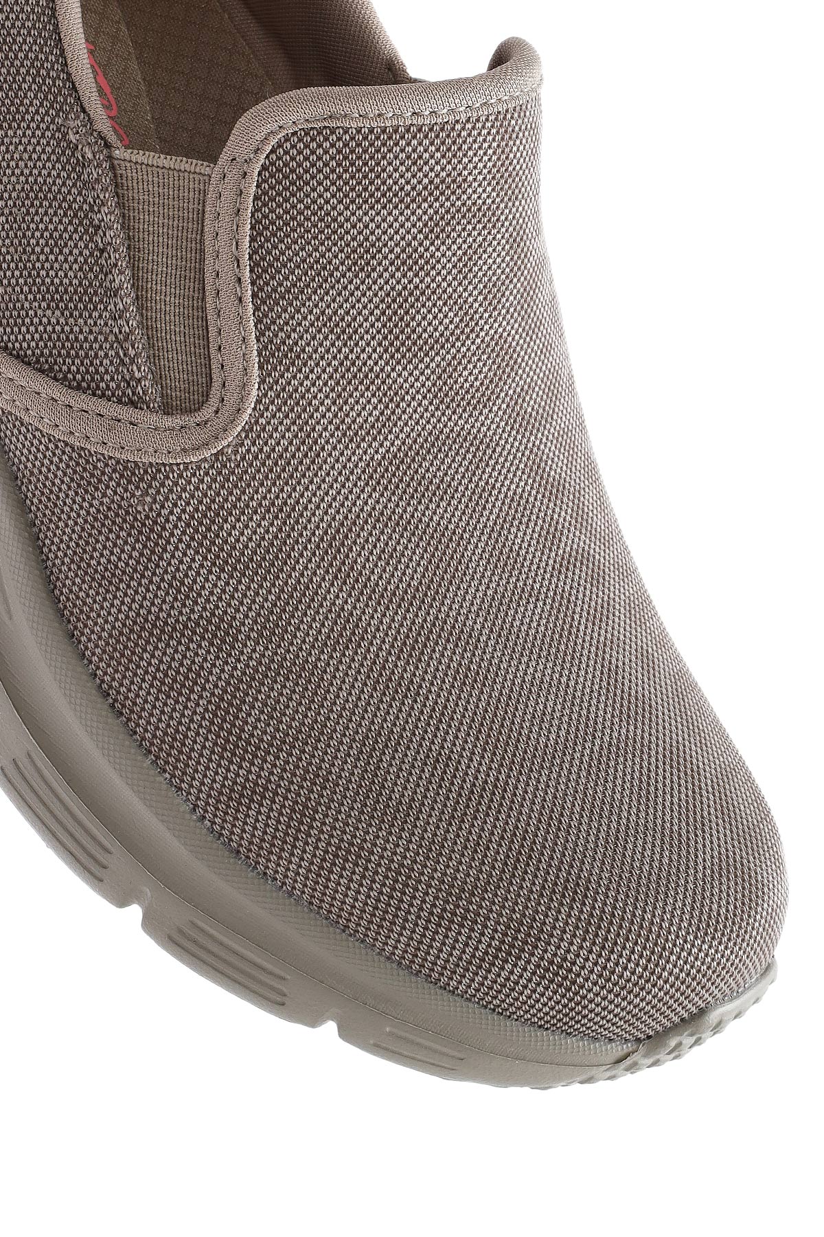 Skechers Kadın Bej Fashion Fit Sneaker - Image 9