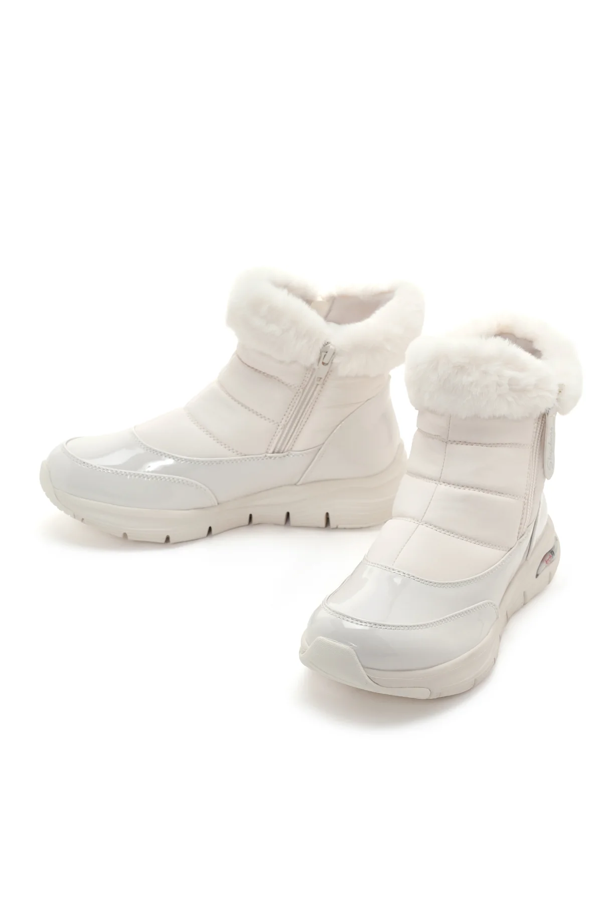 Skechers Kadın Beyaz Arch Fit Smooth - Cool Puff Rugan Kalın Tabanlı Bot - Image 3