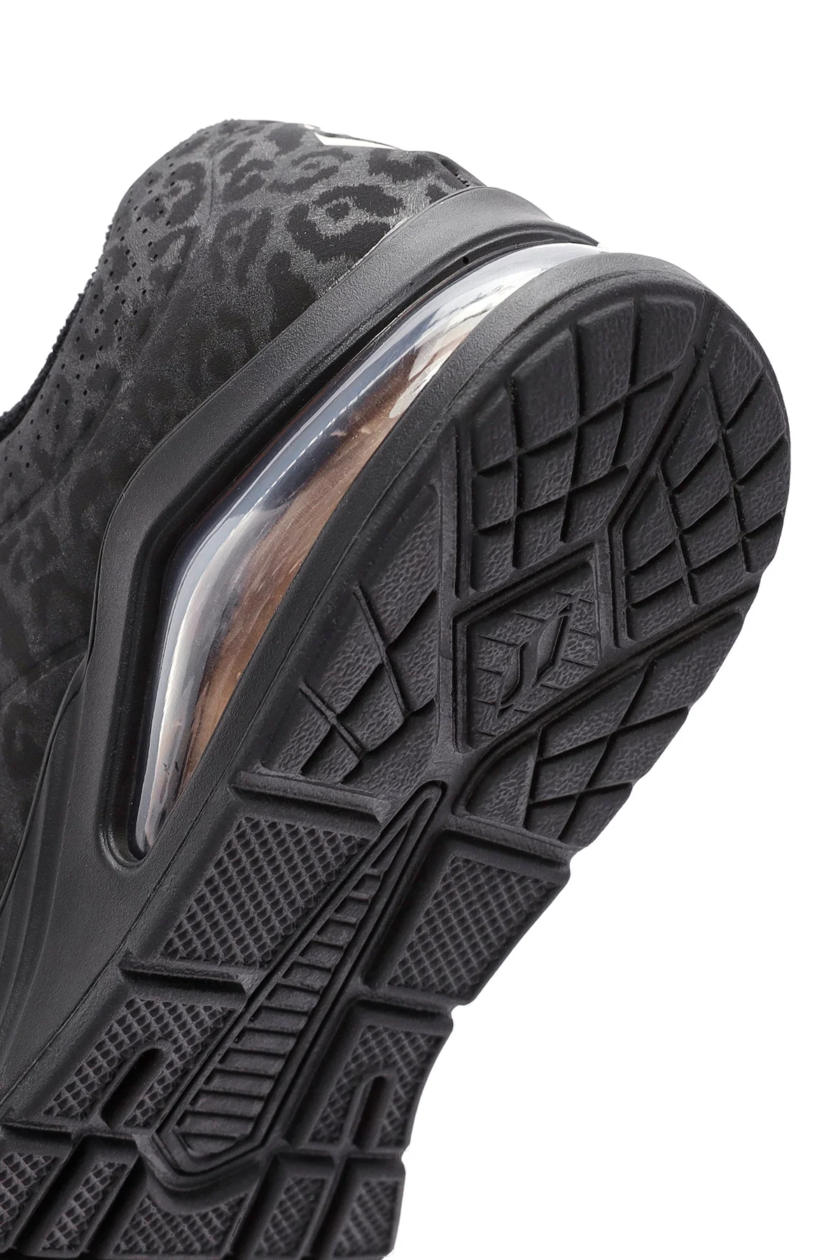 Skechers Kadın Siyah Leopar Desenli Bağcıklı Sneaker - Image 8