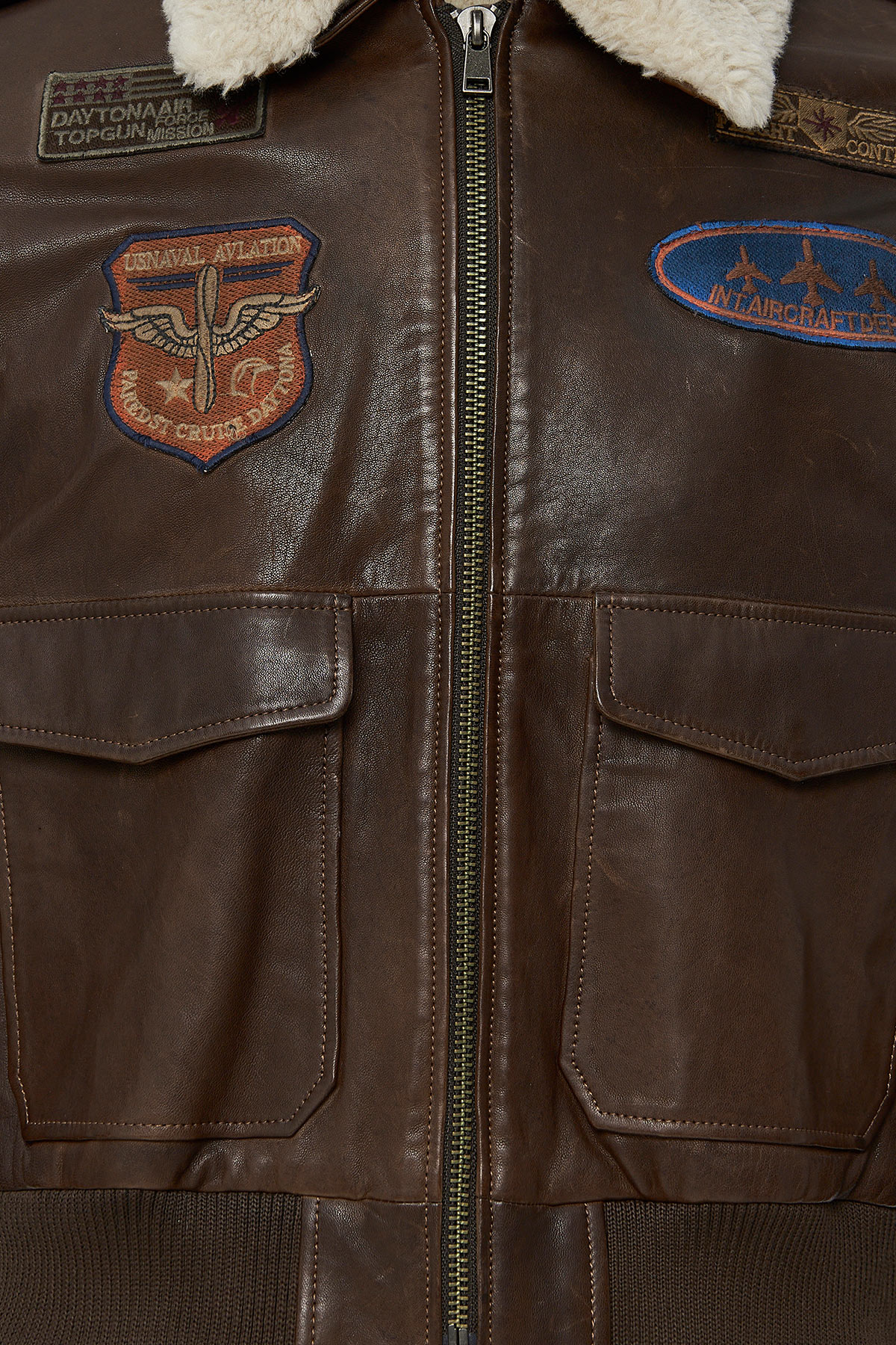 Top Gun Kadın Kahverengi Armalı Yakası Kürklü Deri Pilot Mont - Image 4