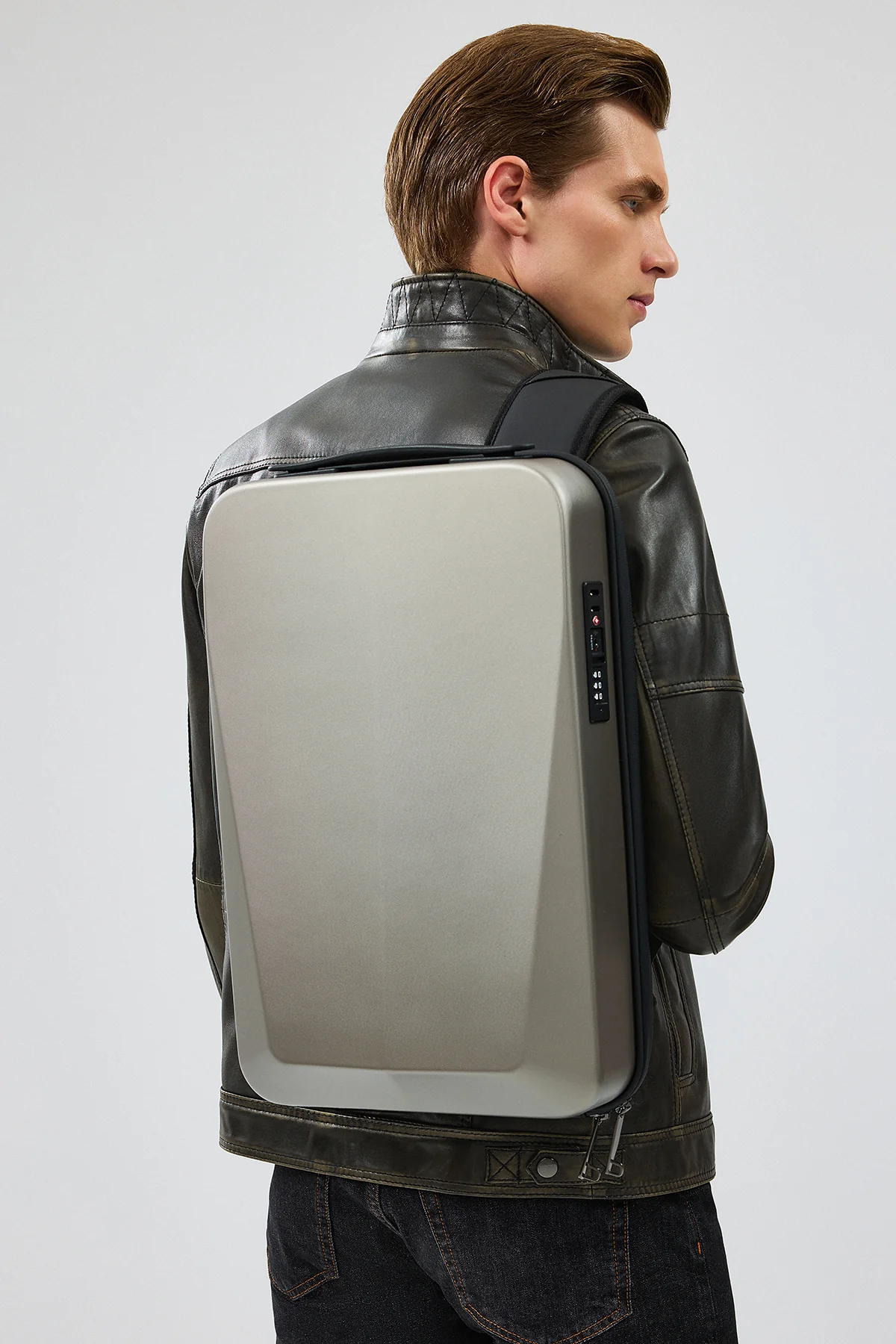 Wade Erkek Yeşil Slim-Fit Deri Mont - Image 10