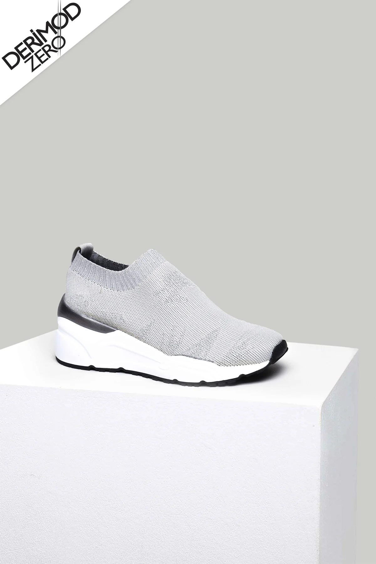 Yüksek Tabanlı Kadın Deri Sneaker - Image 2